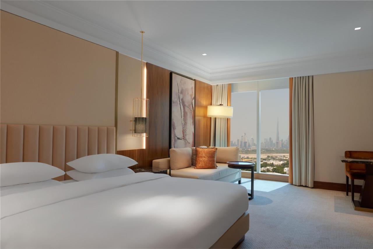 Experiencia Fin de Año - Habitación con vistas al perfil urbano y cena de gala obligatoria (1.600 AED por adulto y 800 AED por niño)