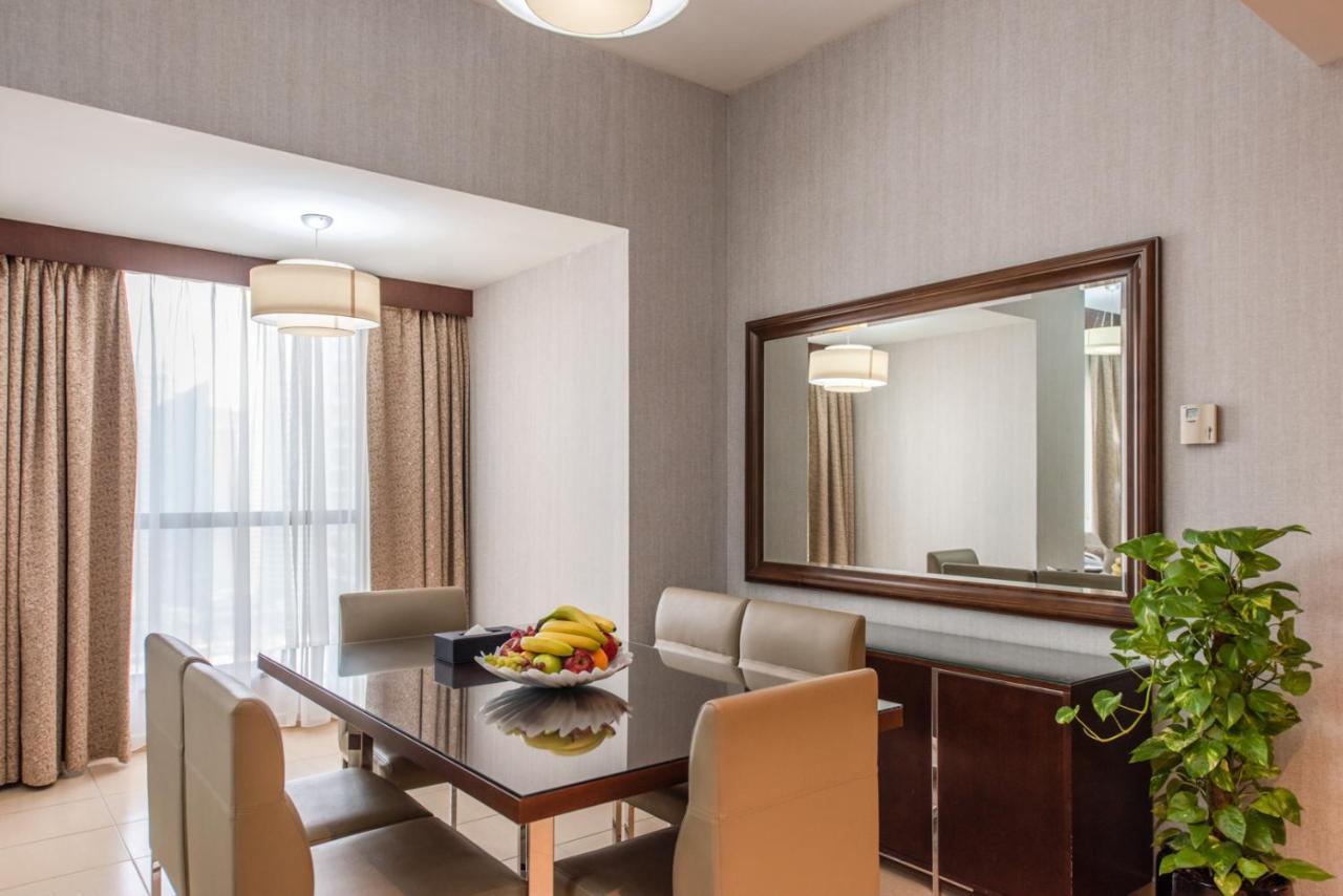 Apartamento de 2 dormitorios con vistas al puerto deportivo
