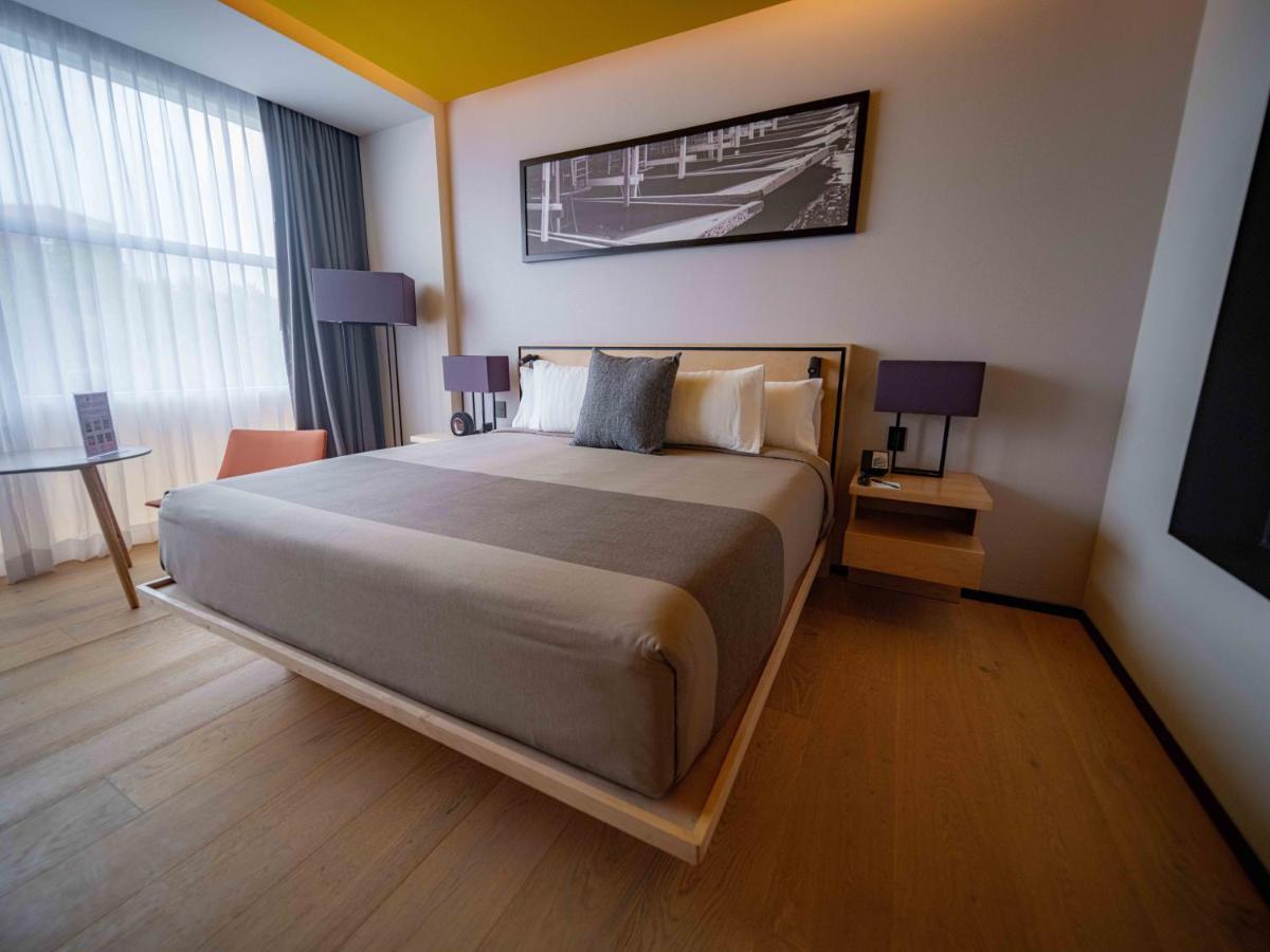 Deluxe King Room,1032904643:JPEG