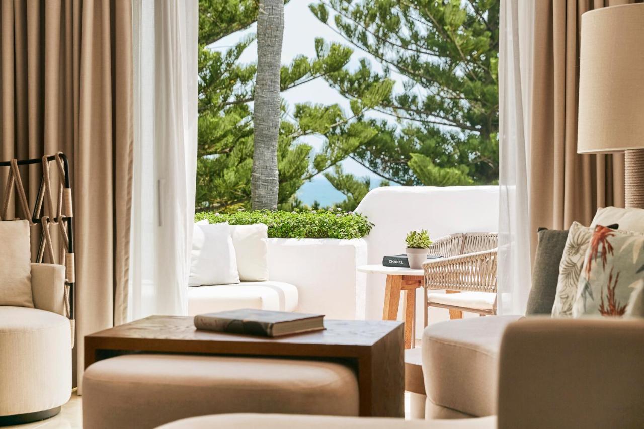 Suite Grand Junior con vistas parciales al mar