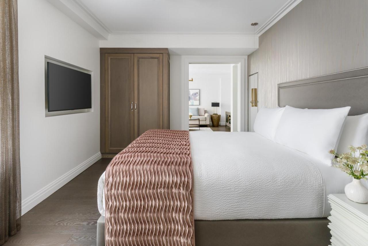 Suite de 1 dormitorio con cama extragrande
