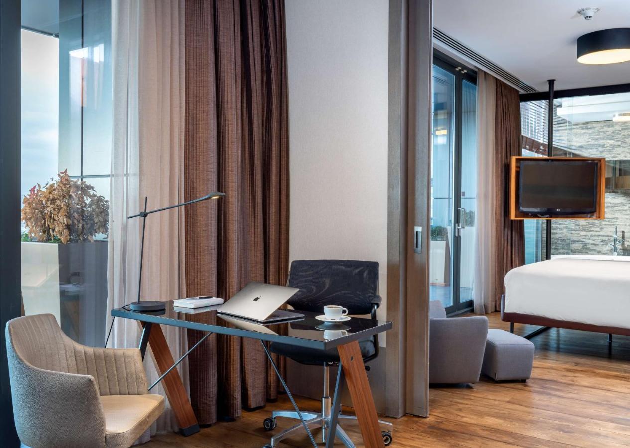 Suite Presidencial con terraza y vistas a la ciudad
