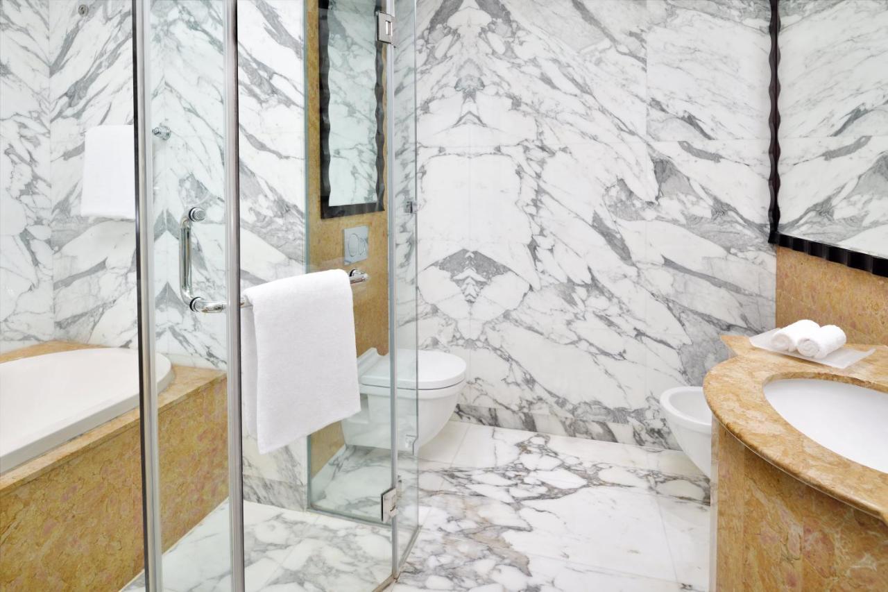 Suite Junior con cama extragrande - Planta Club