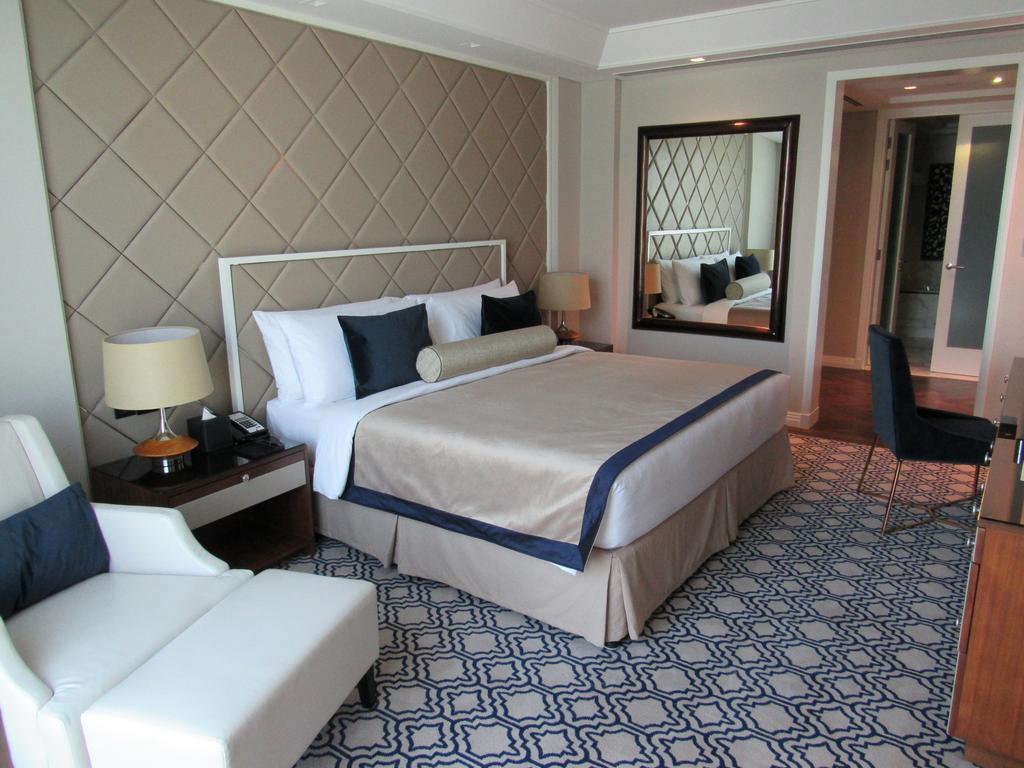 Suite de lujo con vistas al Burj