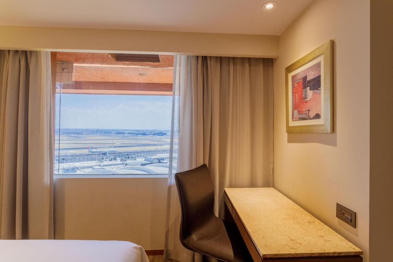 Alojamiento Camino Real Club con cama extragrande y desayuno incluido solo para adultos