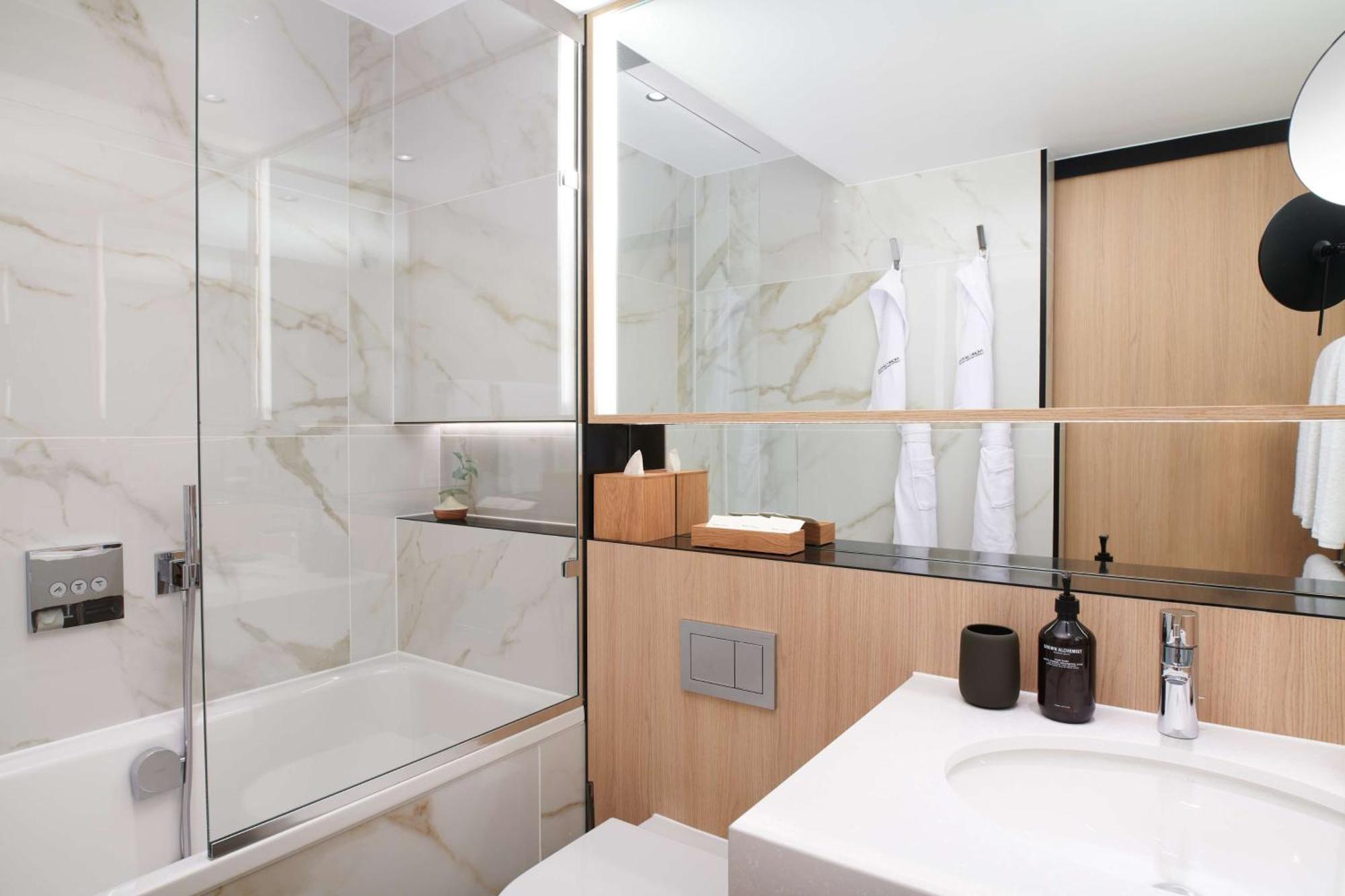 Habitación Familiar Deluxe con balcón