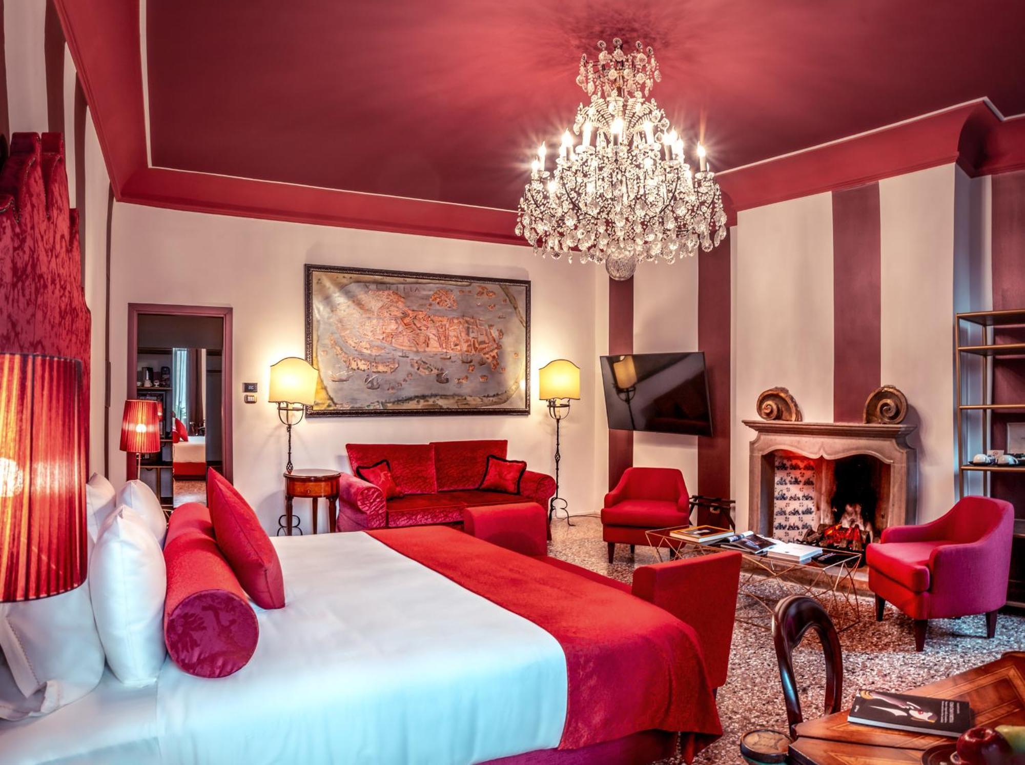 Suite Junior Deluxe con vistas al canal