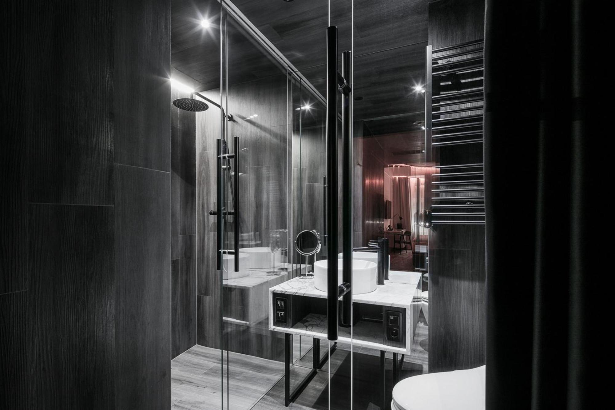 Suite Junior con bañera de hidromasaje y terraza