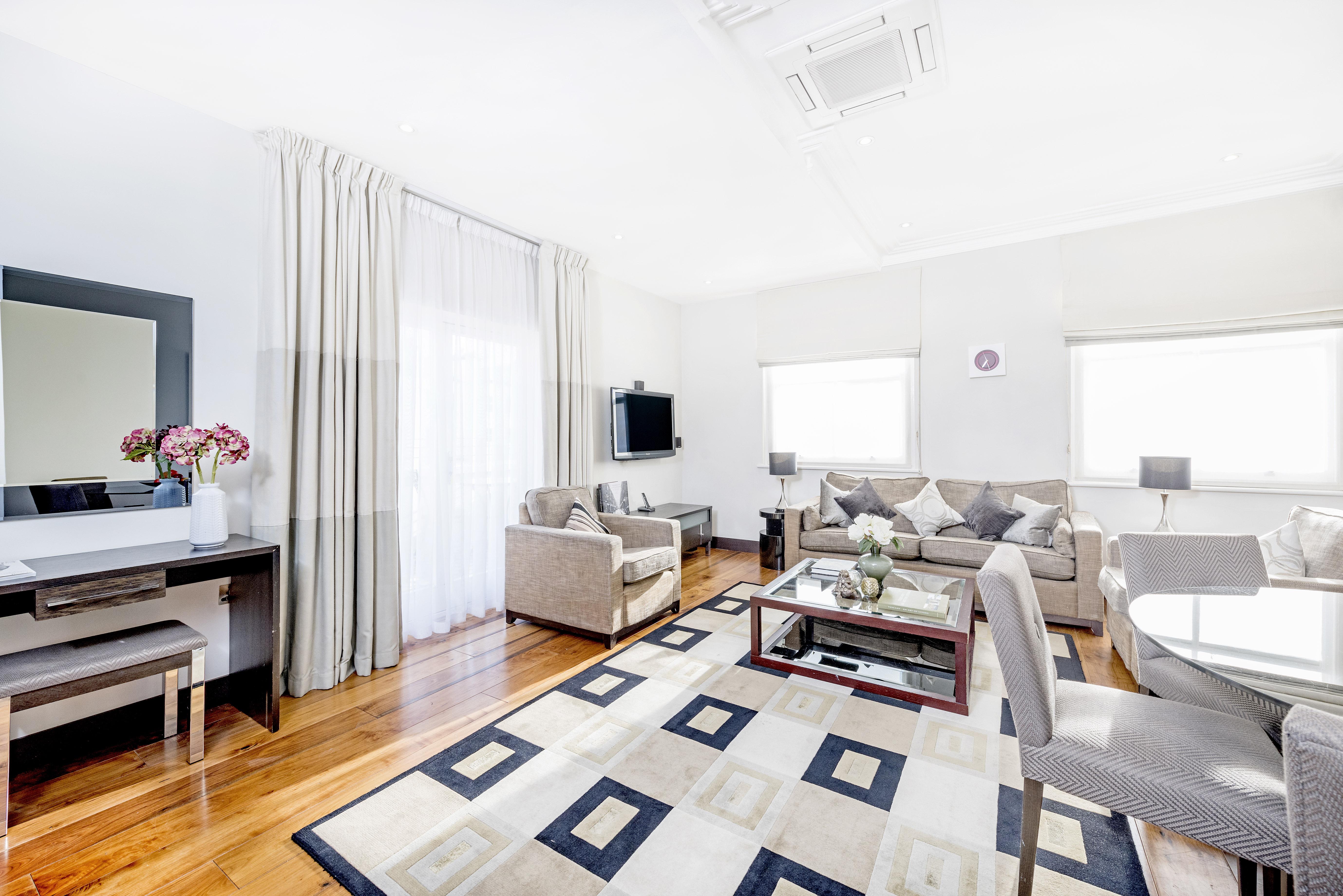 Apartamento Executive de 3 dormitorios con balcón