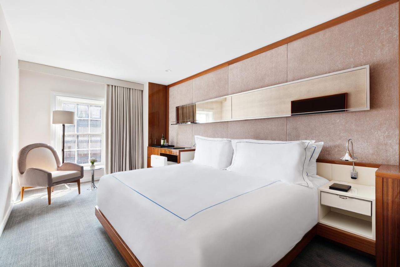 Deluxe con cama extragrande y vistas a Peck Slip