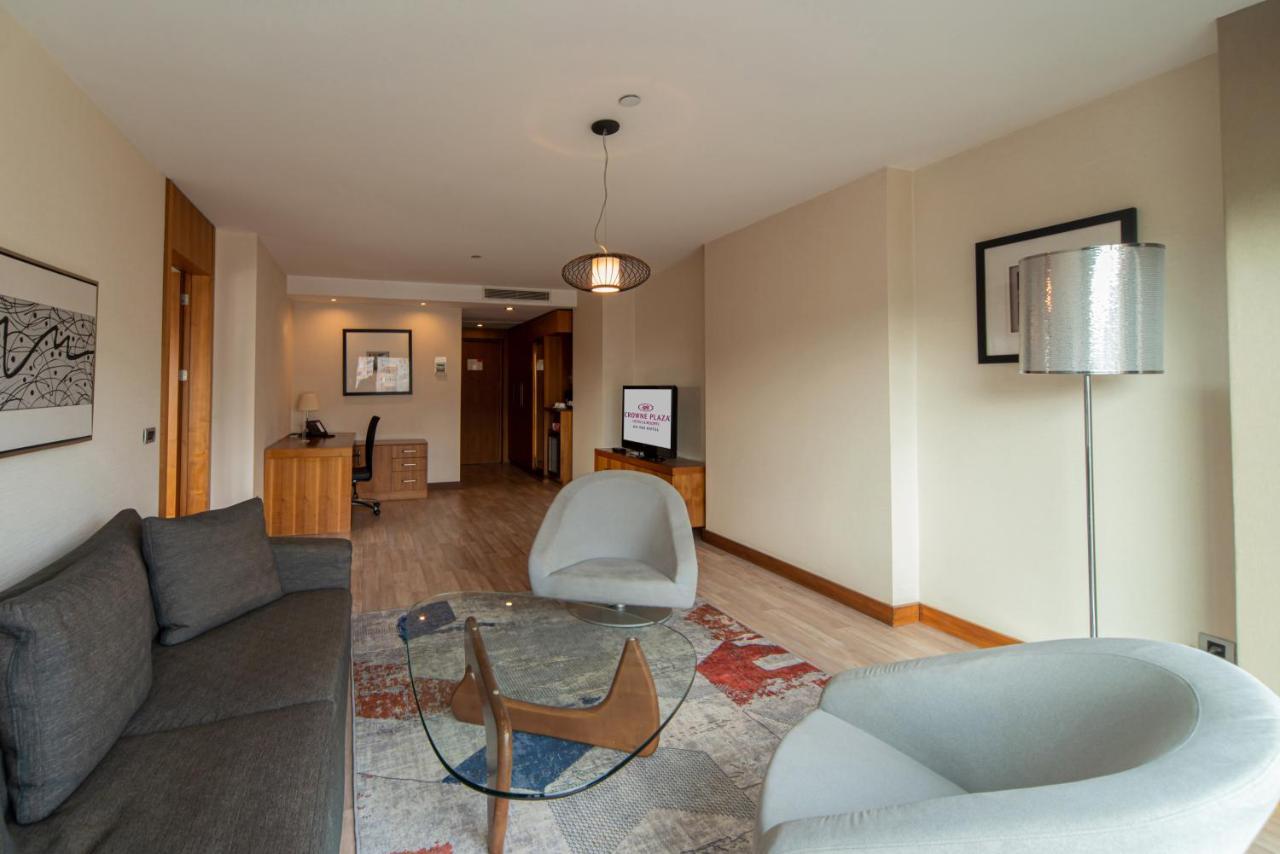 One-Bedroom Suite,1356674936:JPEG