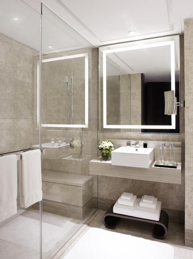 Premier Deluxe Twin Room, High Floor