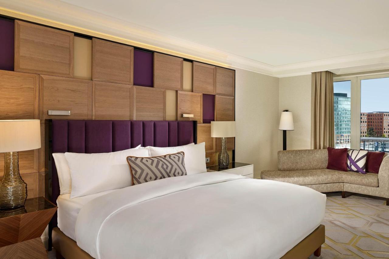 Habitación Doble Deluxe con cama extragrande y vistas a la ciudad