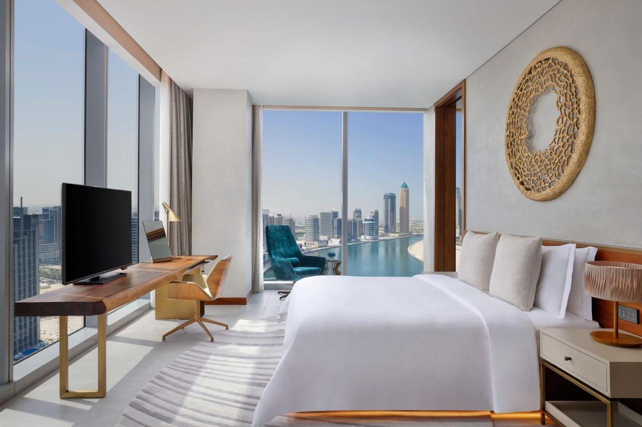 St Regis King Suite Canal View including Signature St Regis Butler Service,1419290970:JPEG