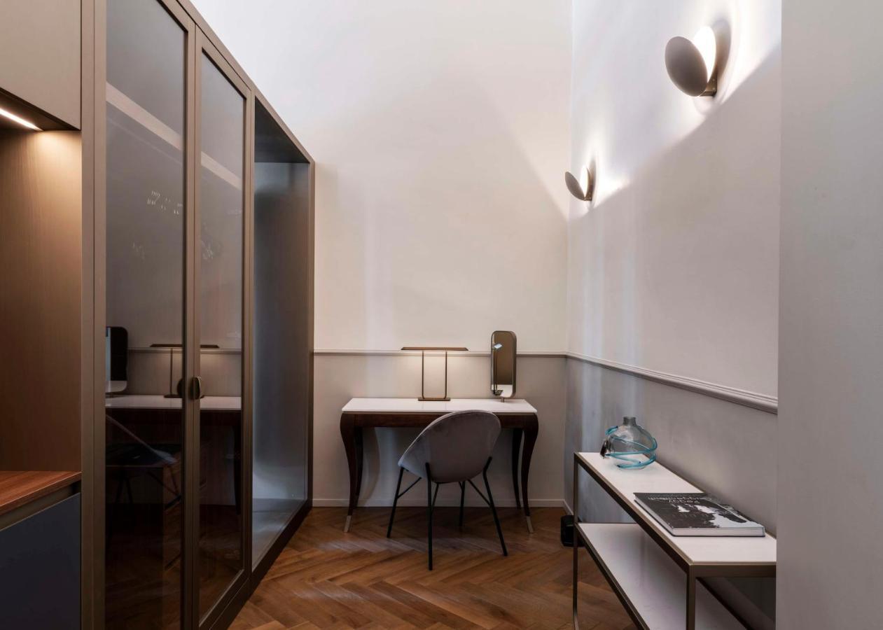 Suite Junior Renaissance con vistas al canal
