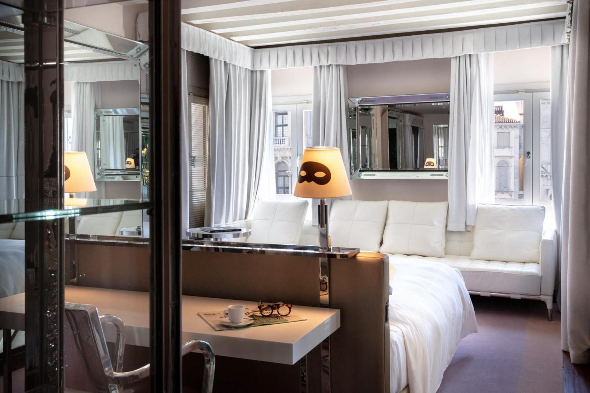 Suite Canal View,1433206624:JPEG