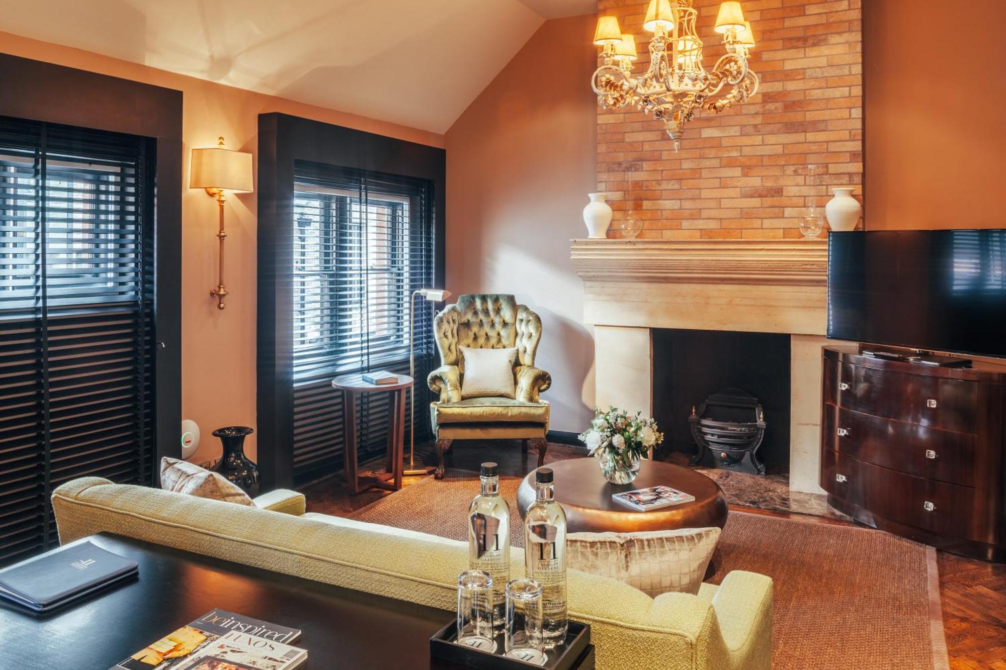Cadogan Suite at 11 Cadogan Gardens,1437064759:JPEG