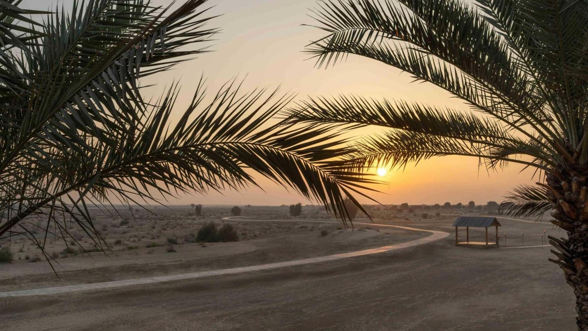 Villa de 2 dormitorios en el desierto con piscina