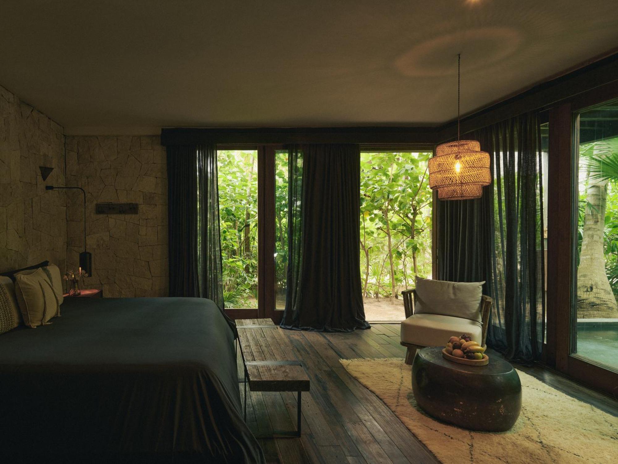 Alcove Suite with Plunge Pool