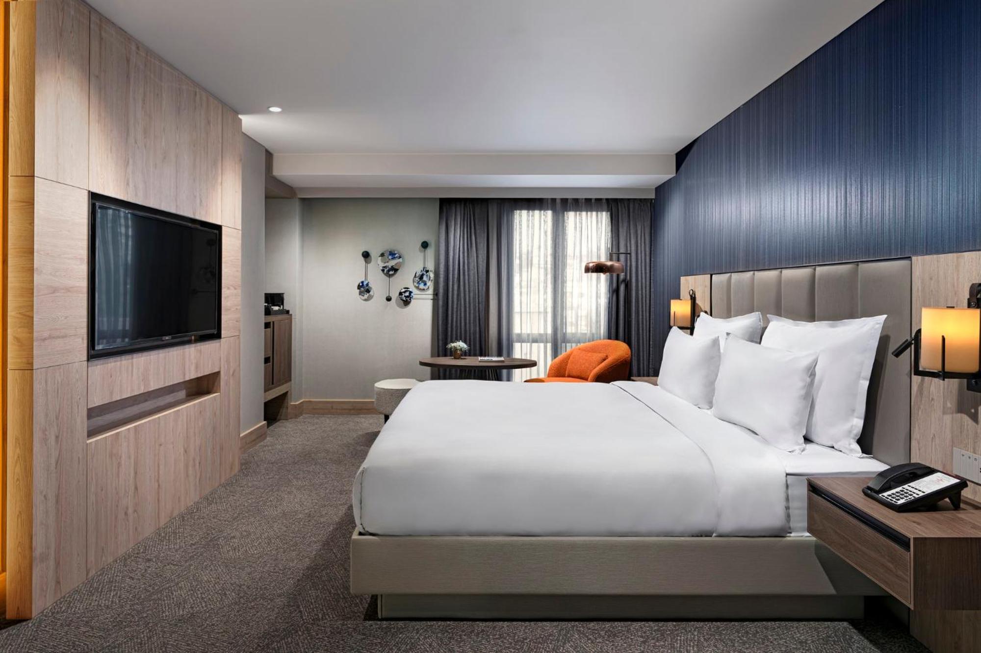 Habitación Premium con cama extragrande y sofá cama