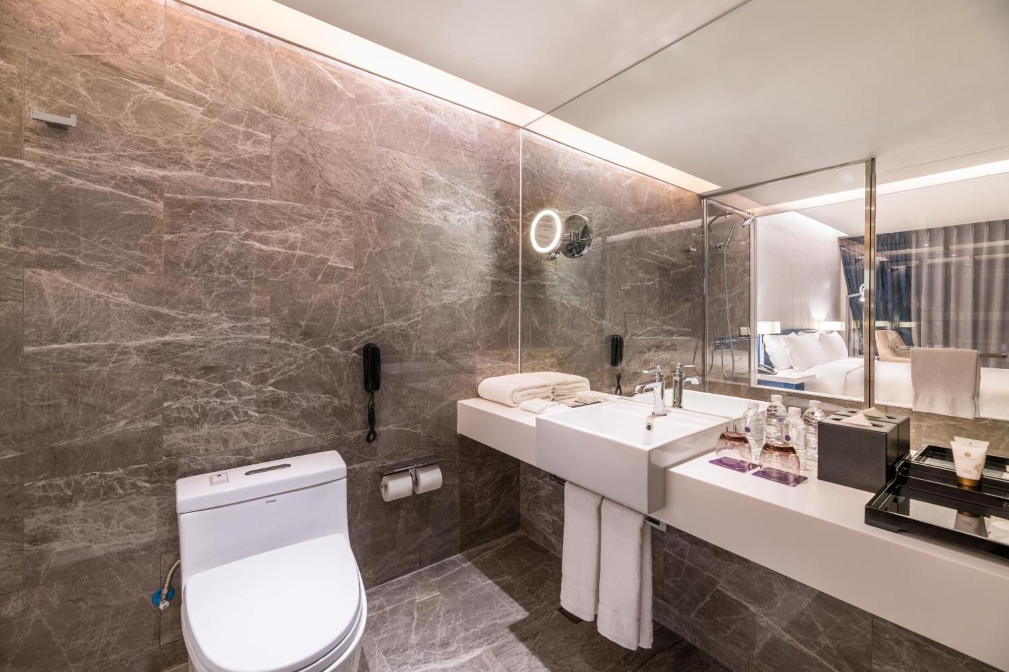 Superior King Room,1662400114:JPEG