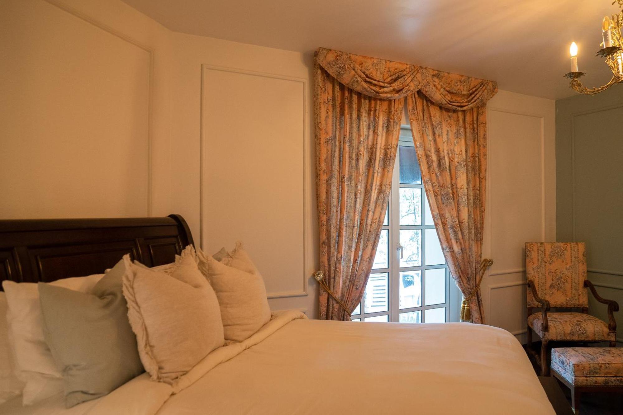 Junior Suite,1547067082:JPEG