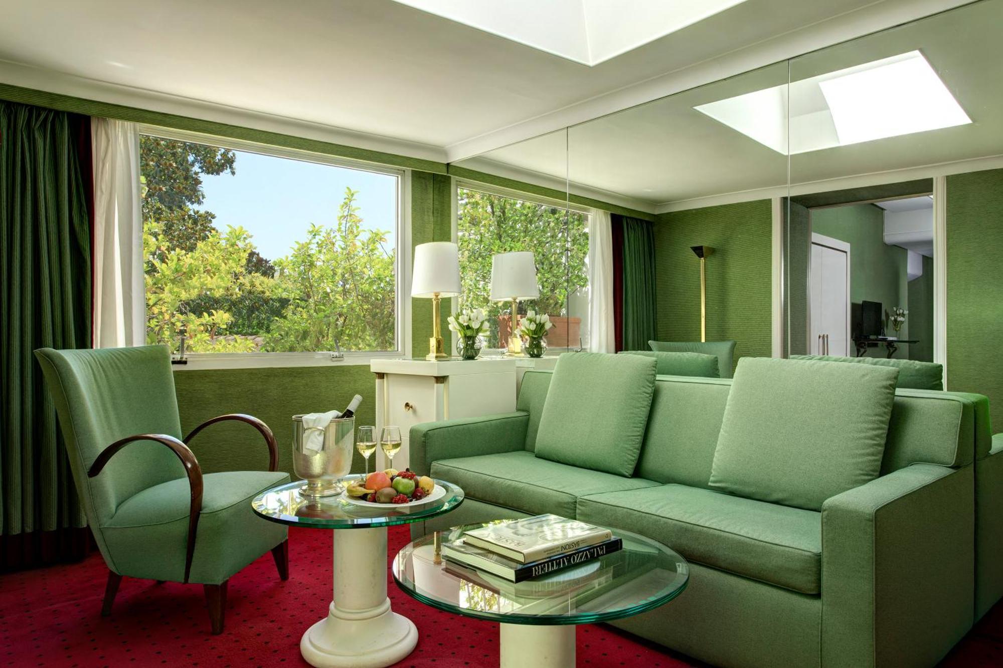 Family Room,1550499121:JPEG