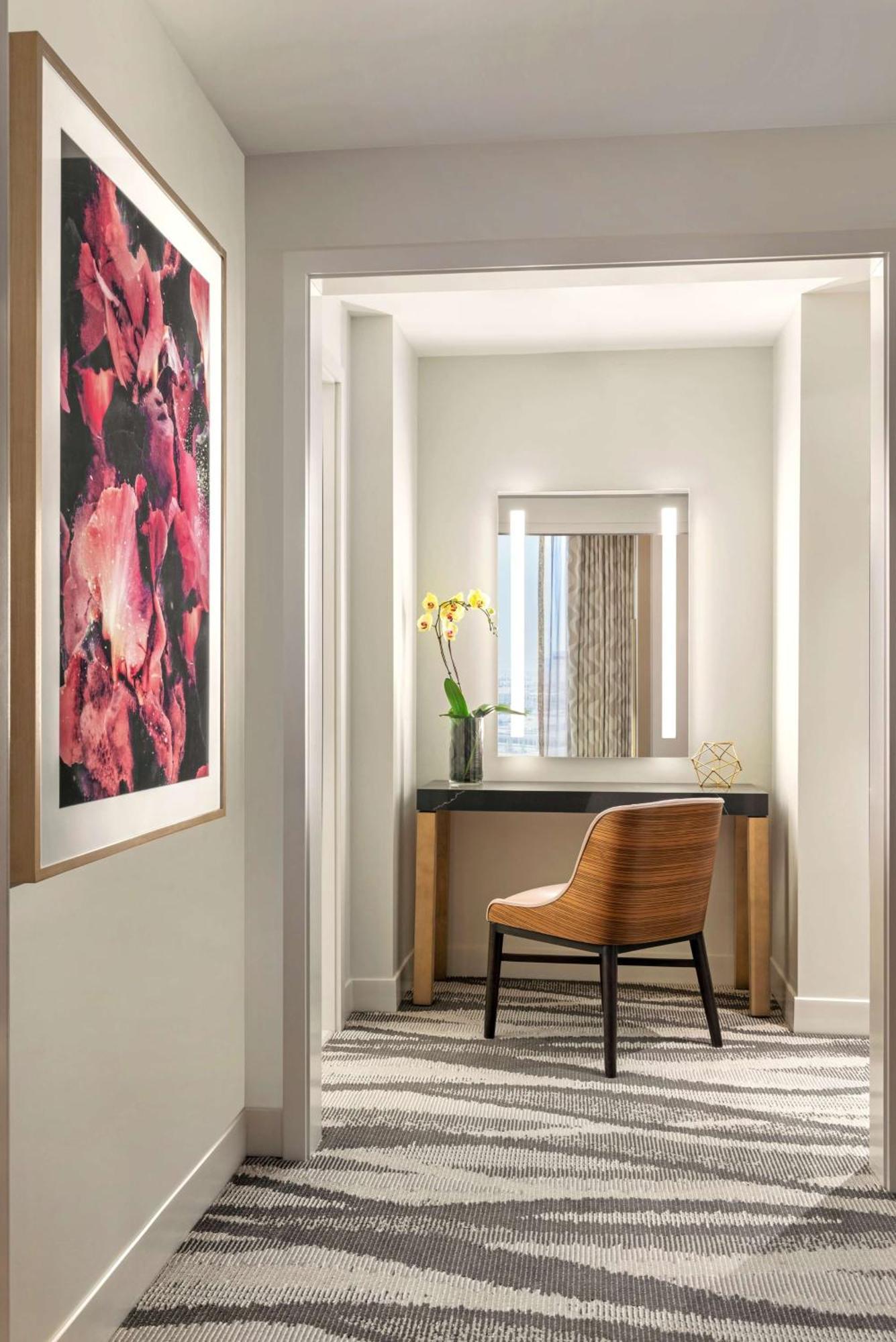 Suite de 1 dormitorio con vistas a la ciudad - 1 cama grande