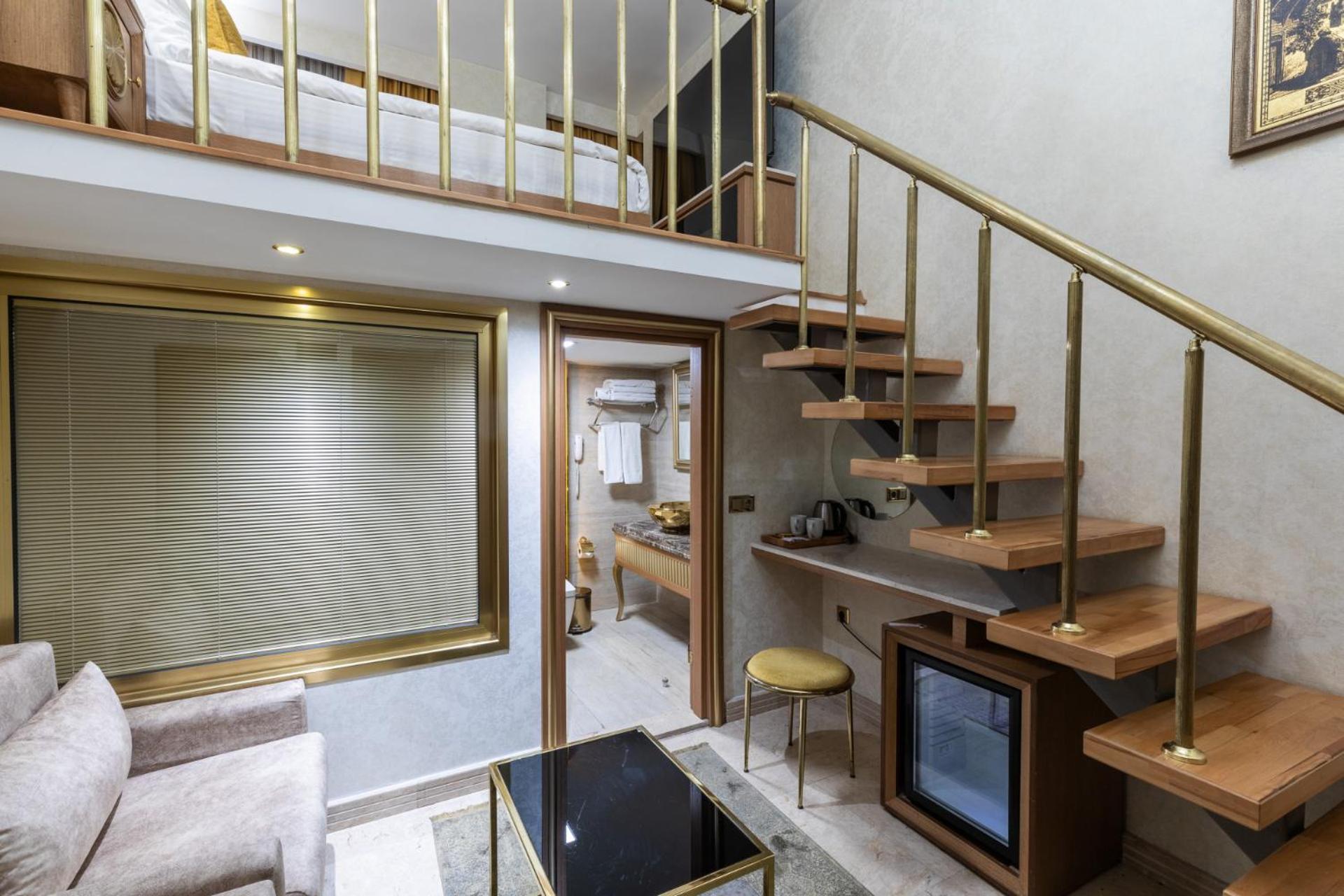 Suite Dúplex con bañera de hidromasaje - Planta baja