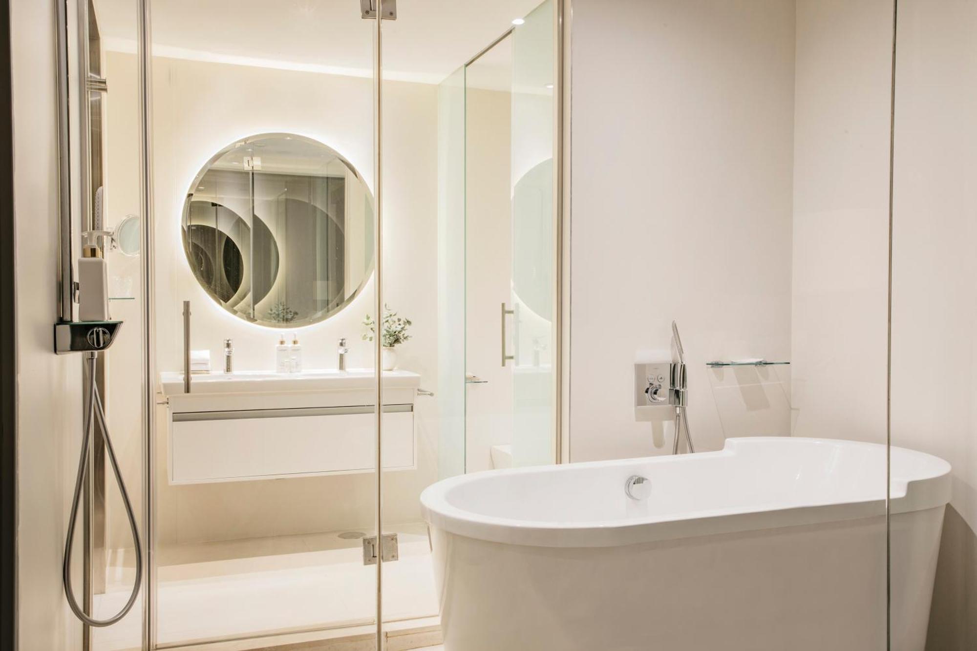 Premier Room,1556113141:JPEG