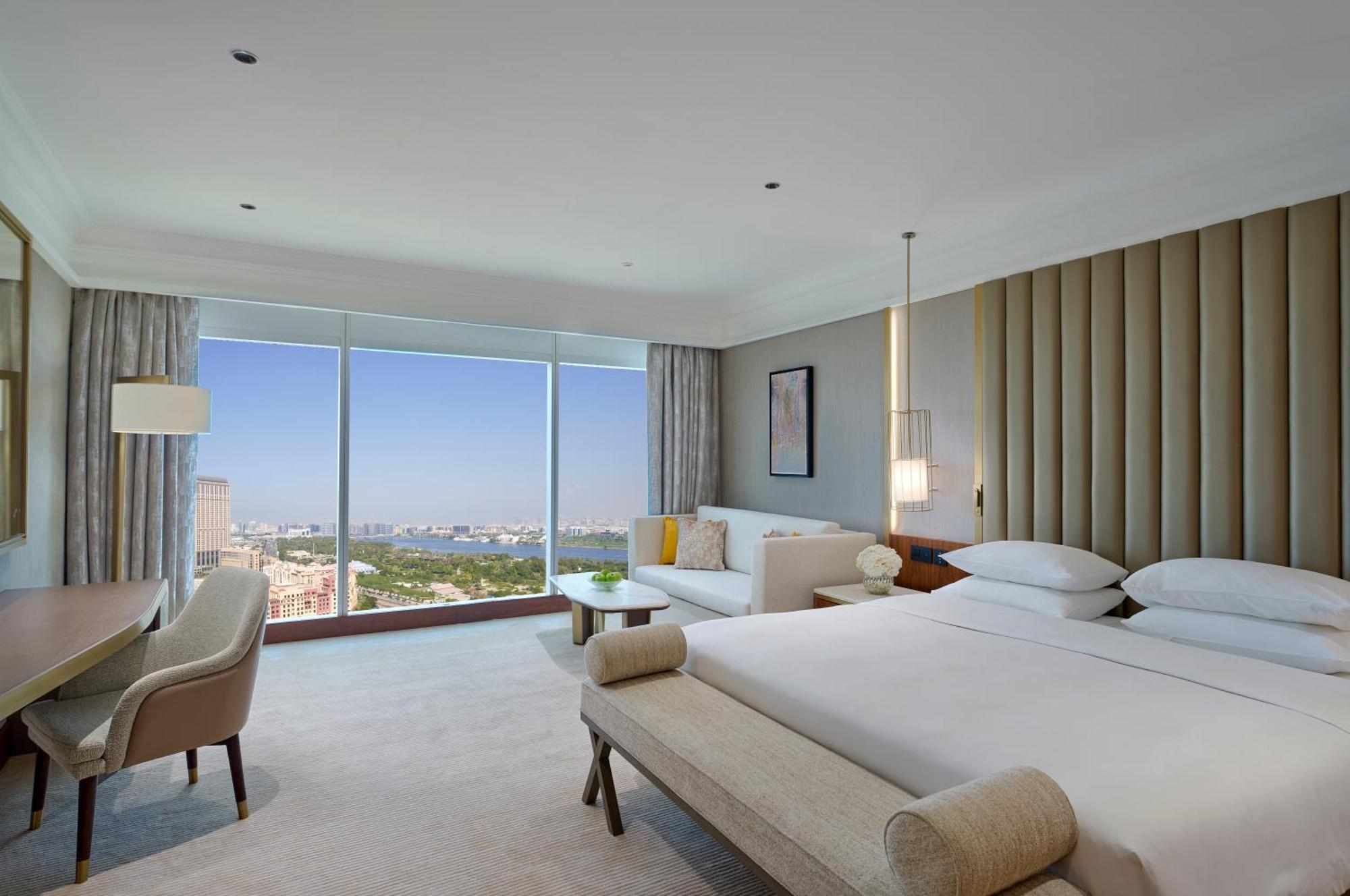 Experiencia Fin de Año - Suite Grand con cena de gala obligatoria (1600 AED por adulto y 800 AED por niño)