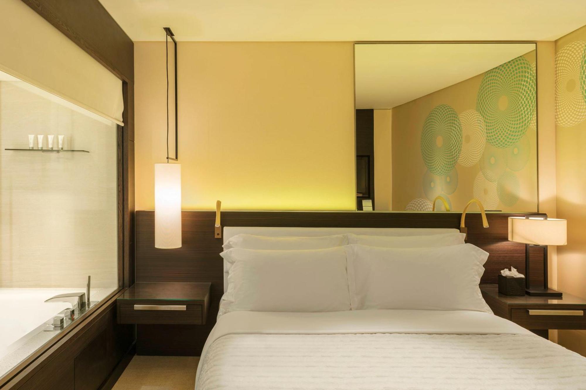 Habitación Superior Deluxe con cama extragrande y vistas al mar