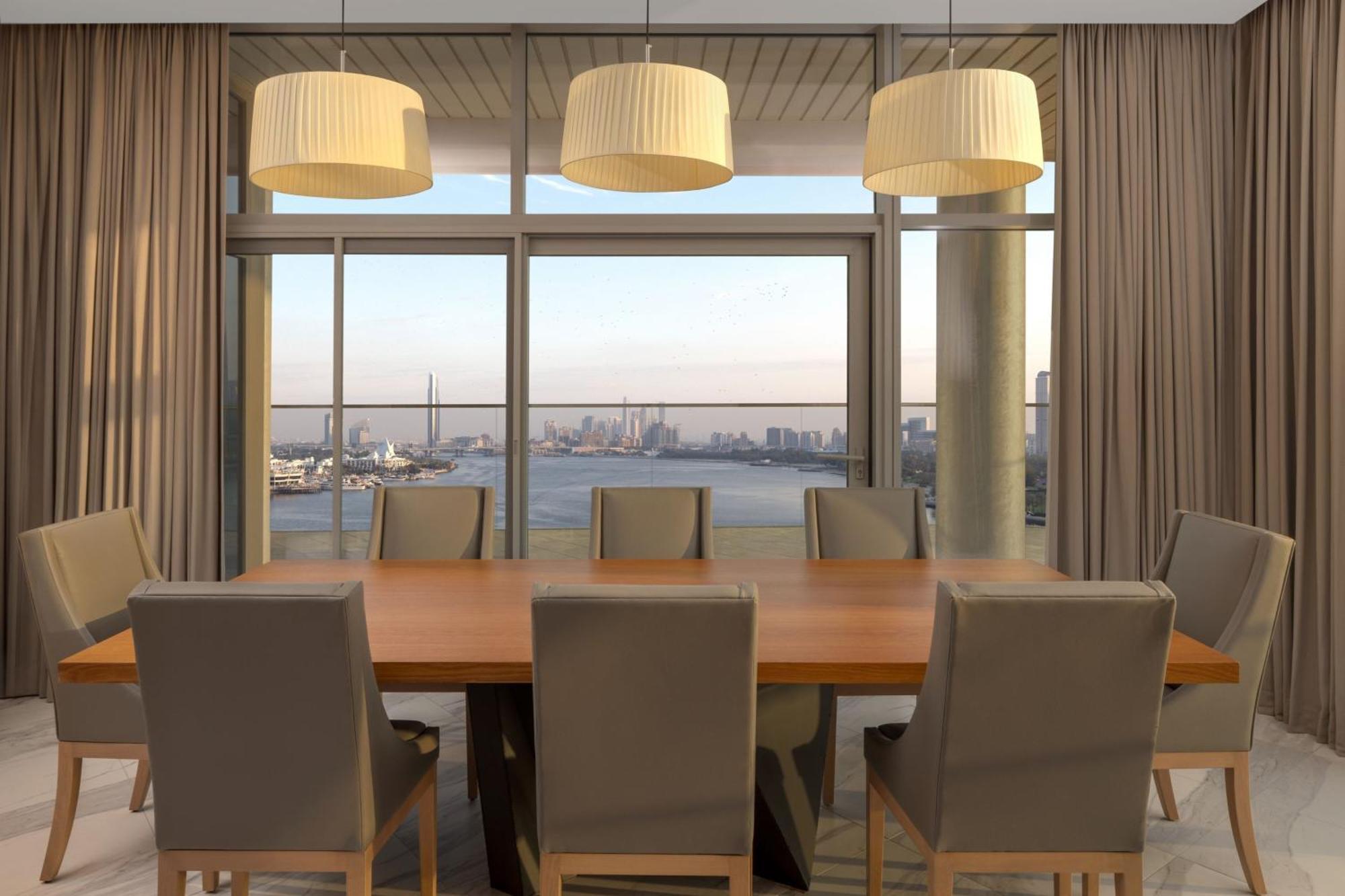 Apartamento Dúplex esquinero de 3 dormitorios con balcón