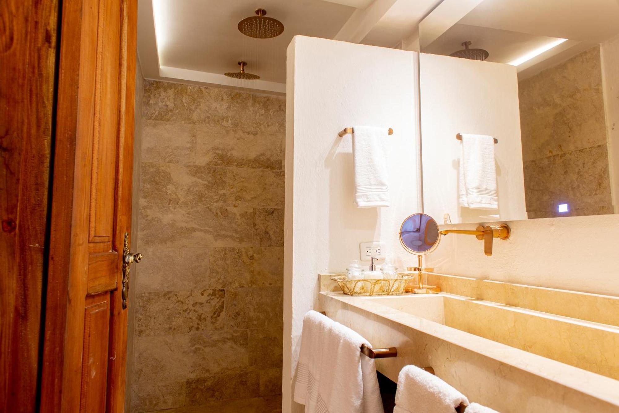 Habitación Cuádruple con baño privado