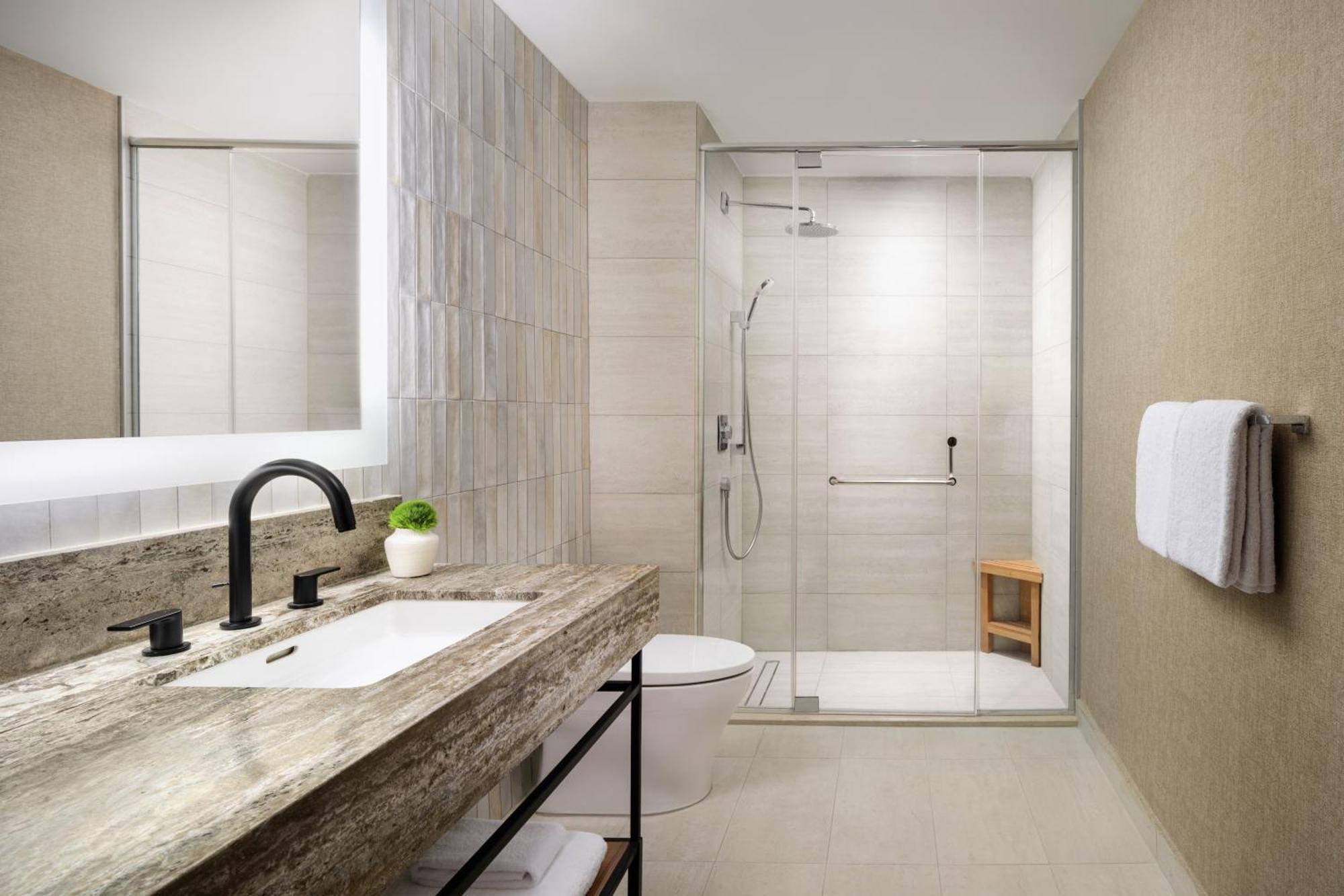 Habitación con 2 camas grandes - Planta alta