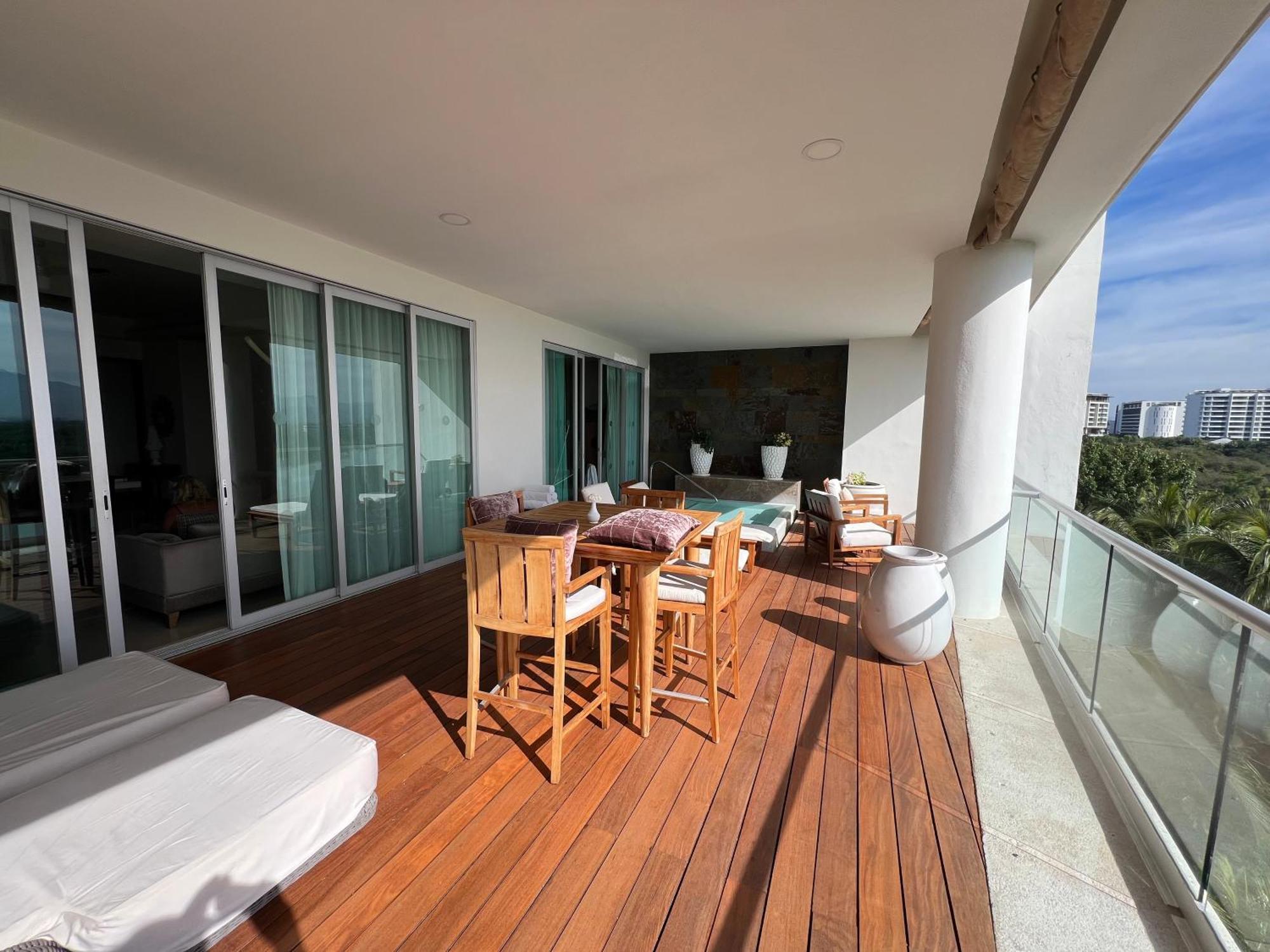 Suite con balcón