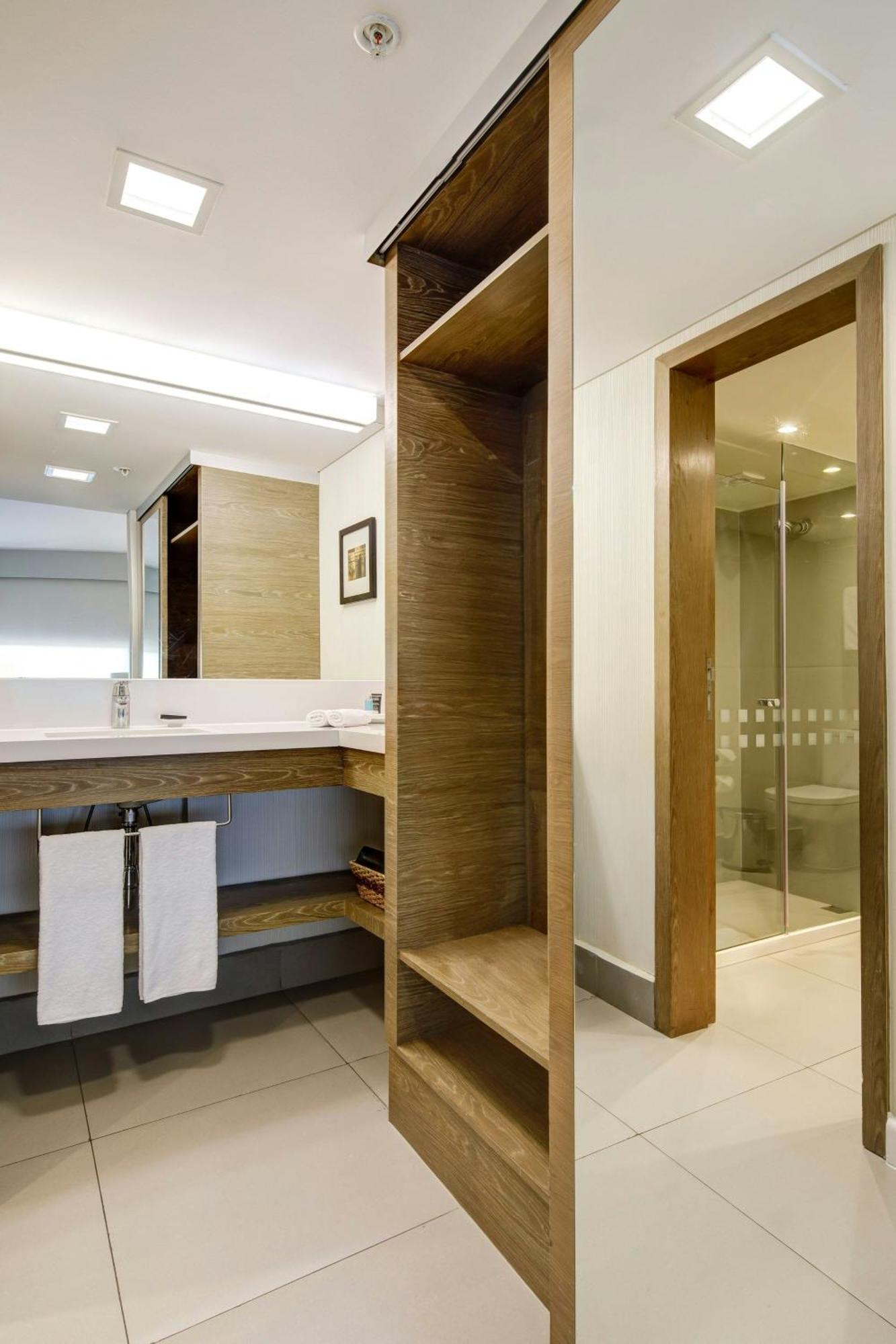 One-Bedroom Executive Suite Club Lounge Access,1643149687:JPEG