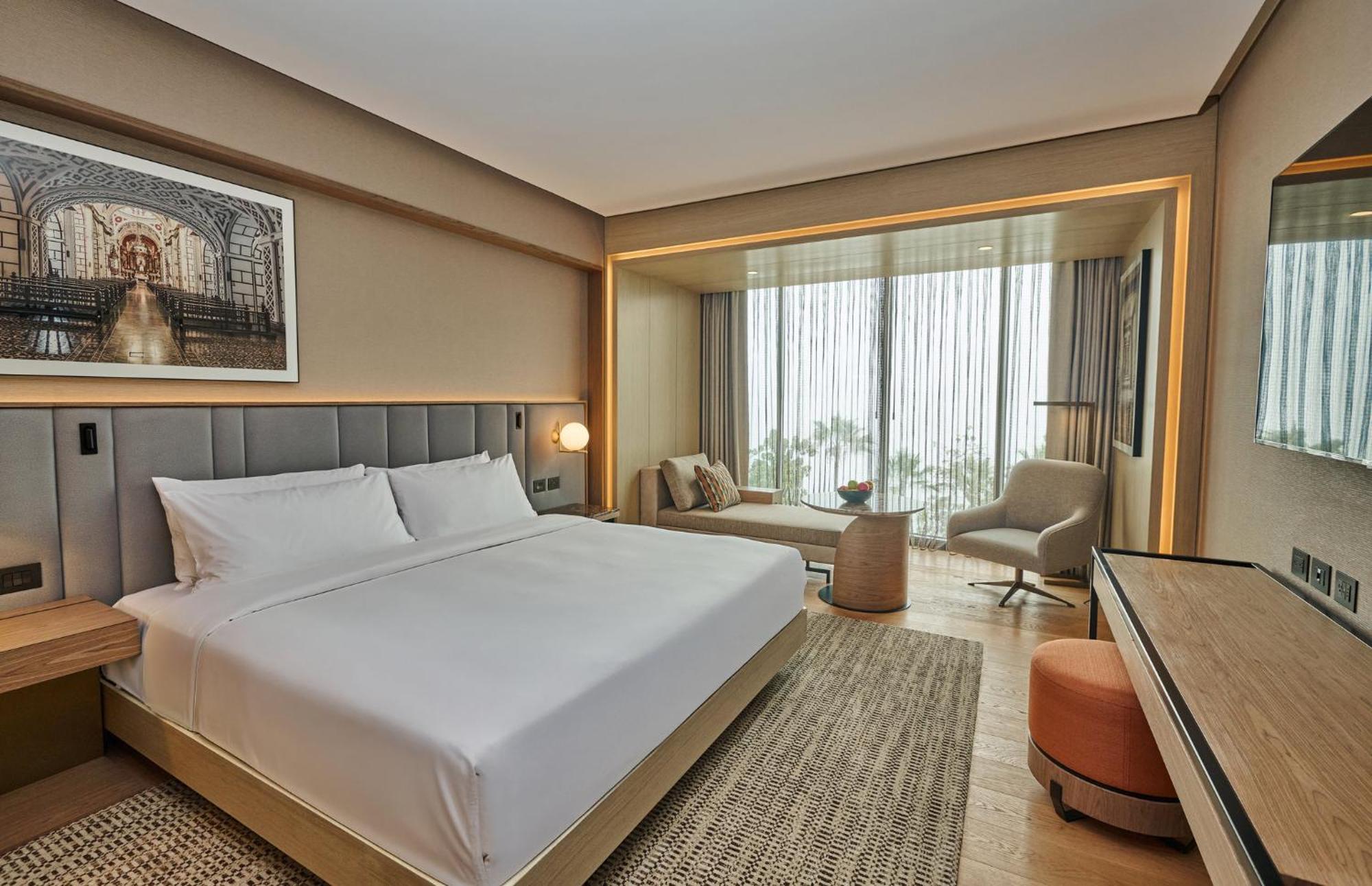 Habitación Clásica con cama extragrande y vistas al océano en la planta Club