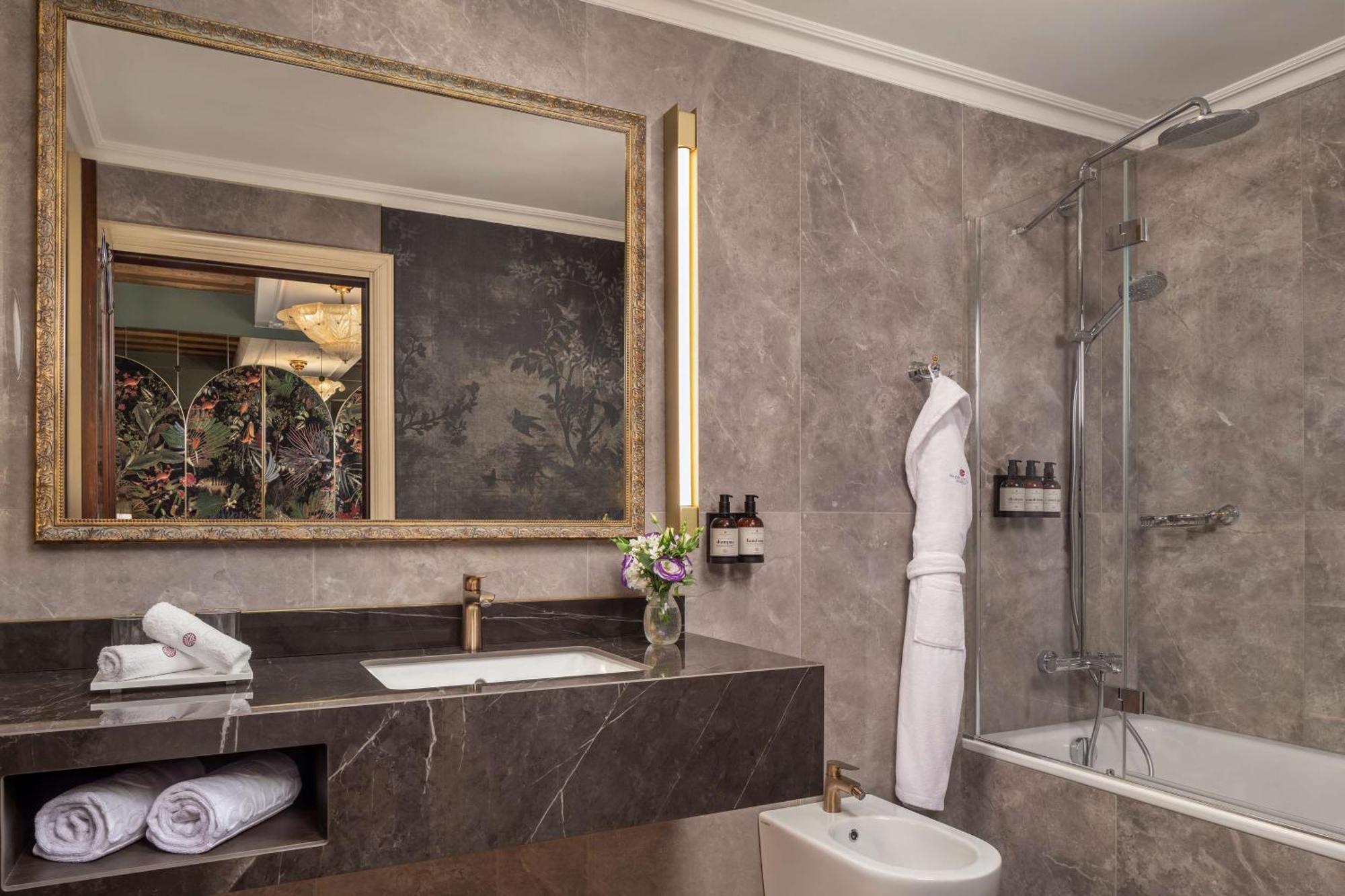 Premium Double or Twin Room,1663735443:JPEG