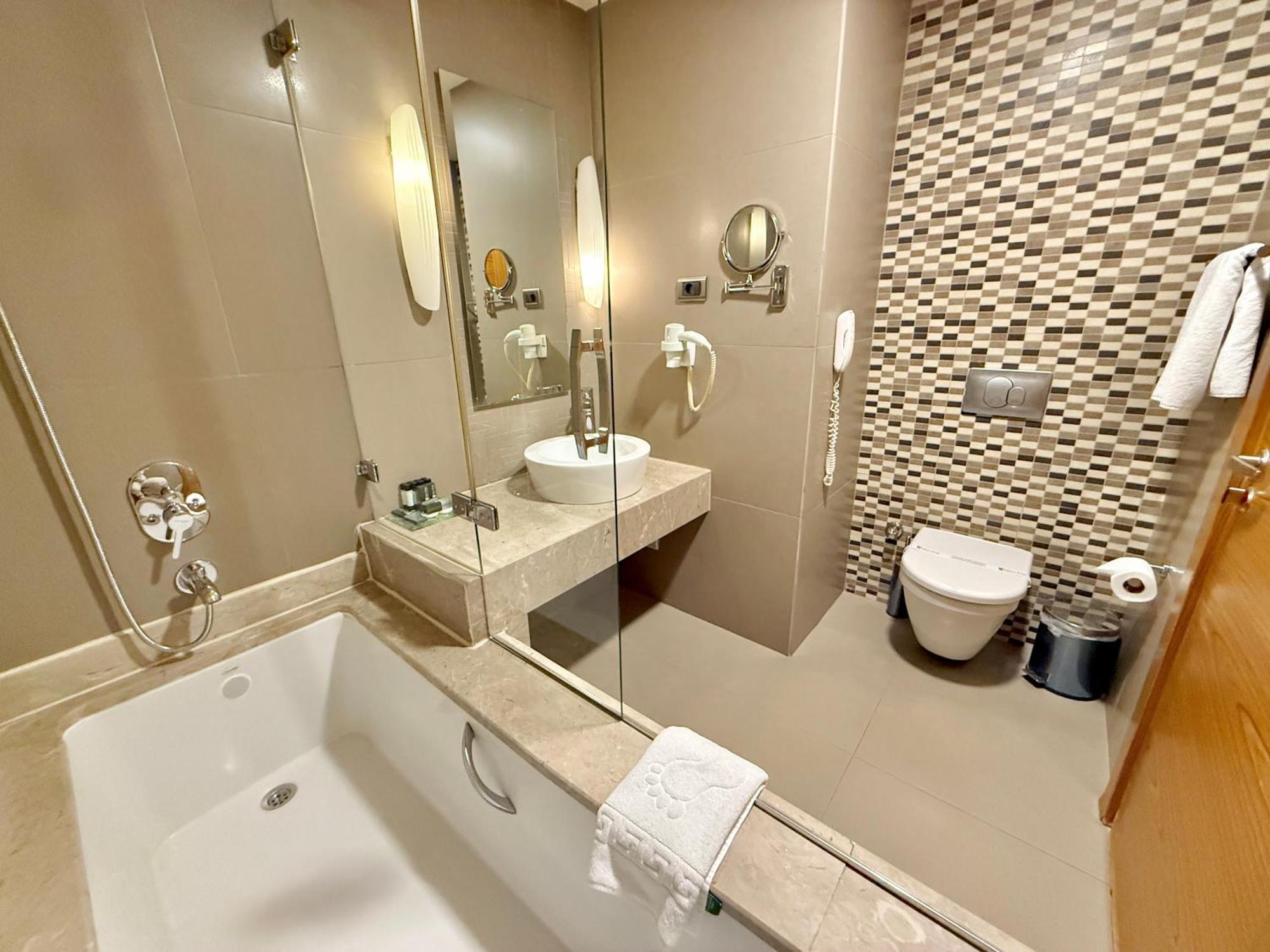 Habitación Doble Estándar con vistas al jardín - 2 camas