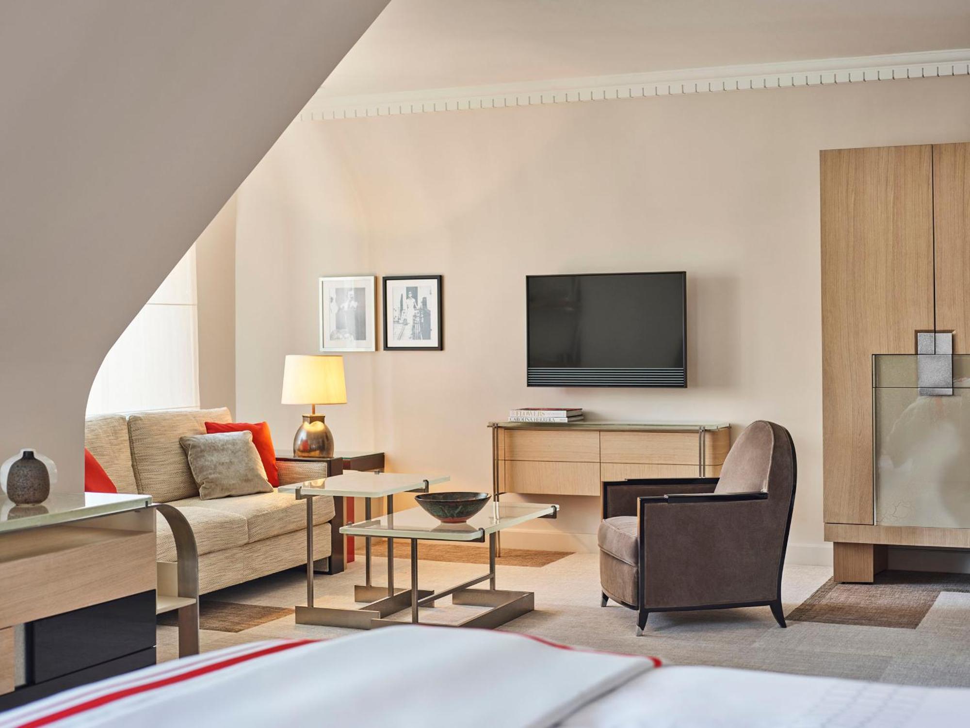 Deluxe Junior Suite,1674714975:JPEG