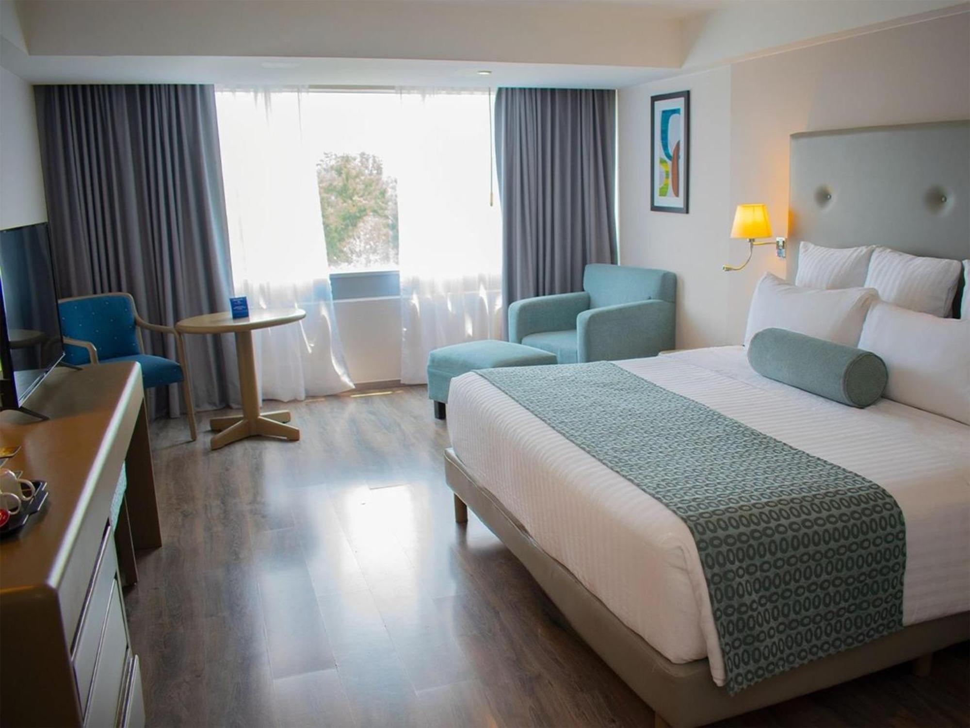 King Room - Executive Level/Non-Smoking,1674727687:JPEG