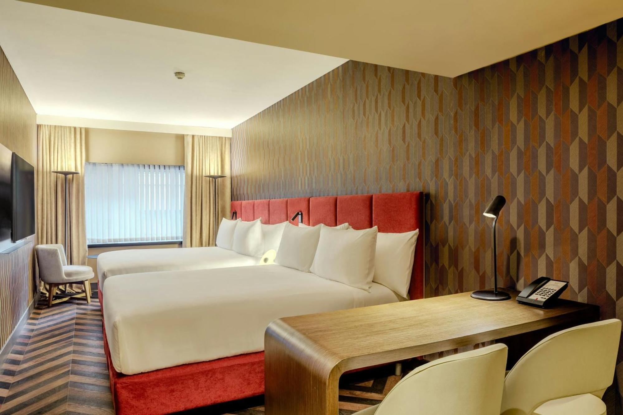 Premier Queen Room Two Queen Beds,1677865987:JPEG