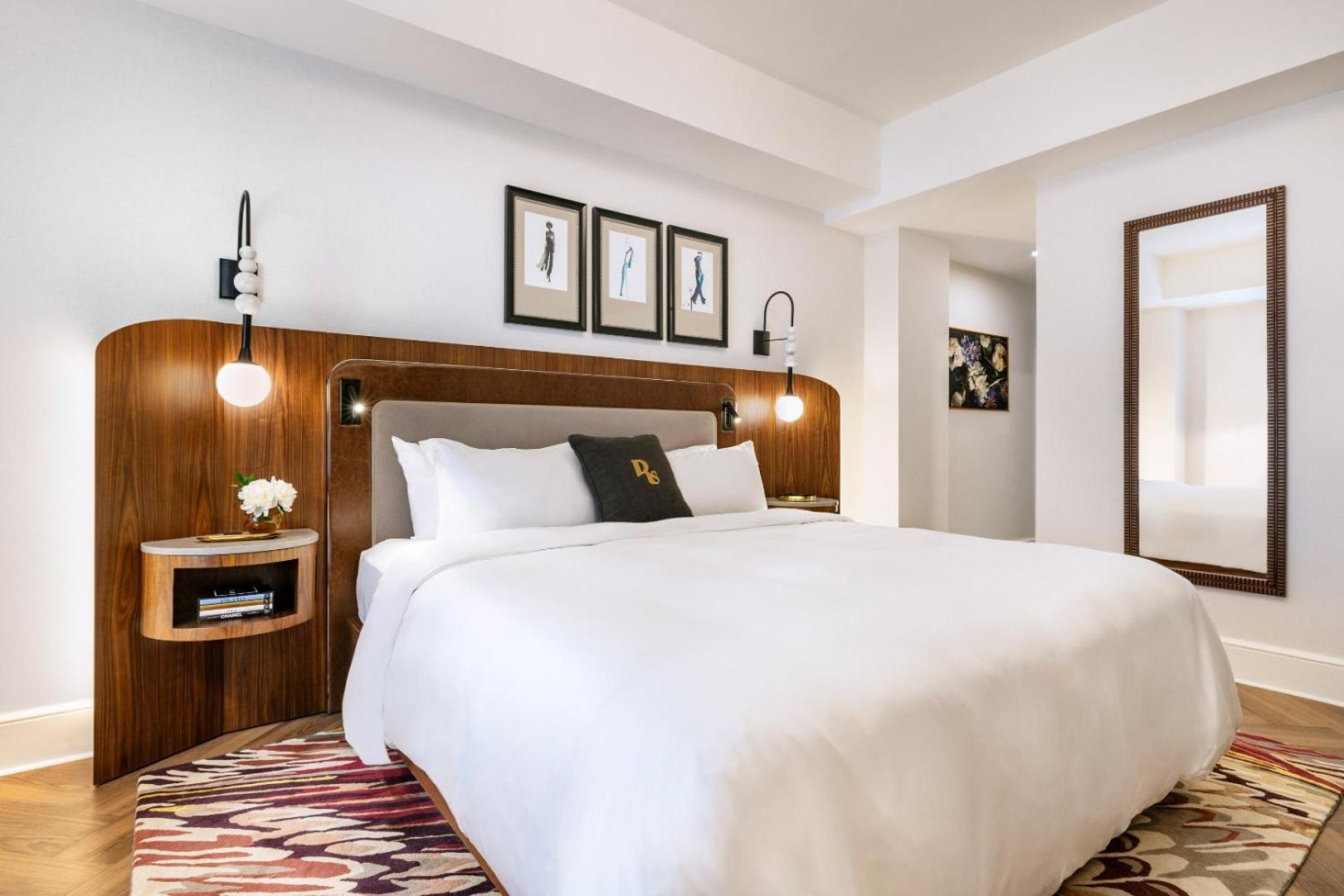 Habitación con cama grande