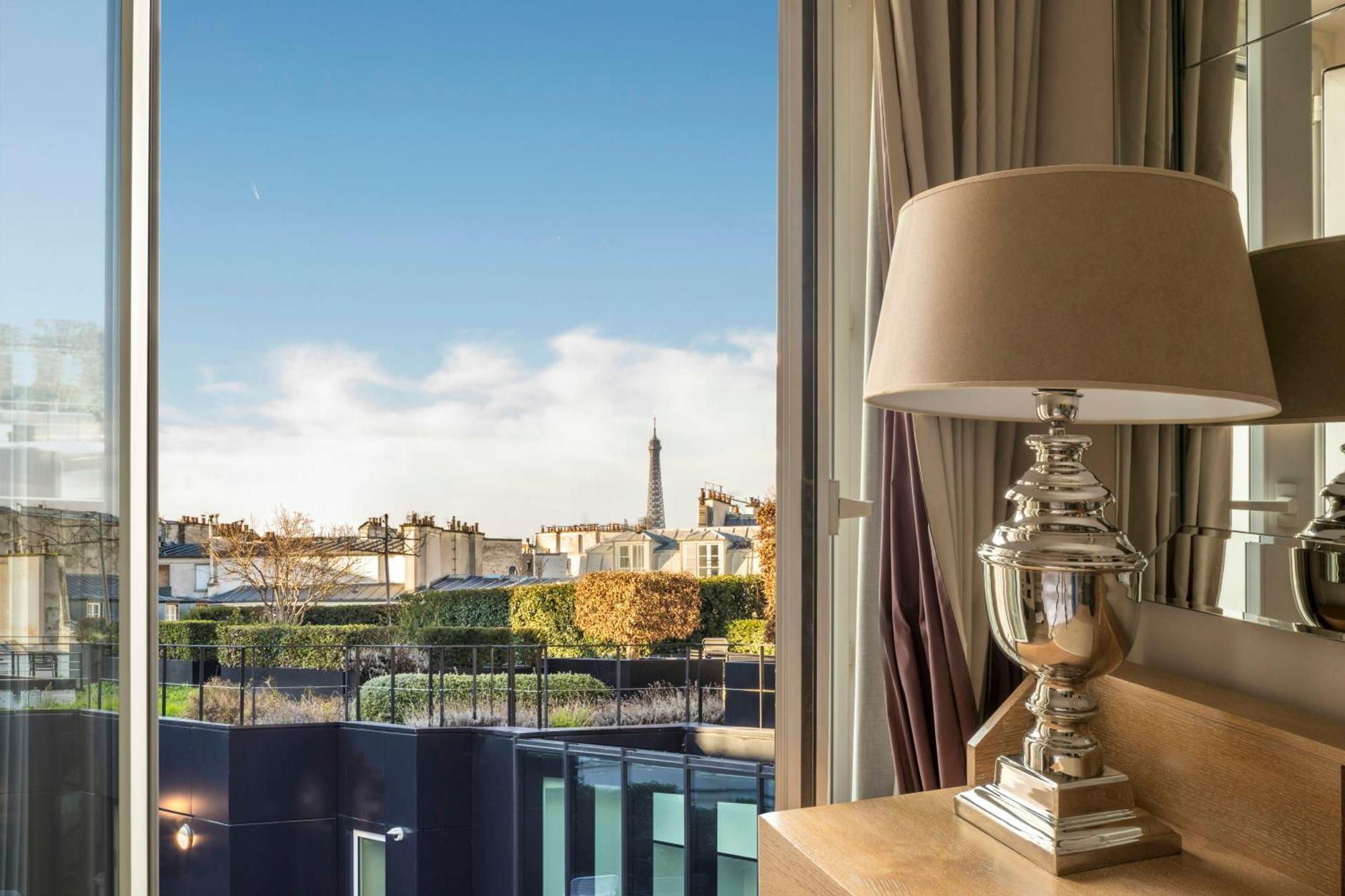Habitación Deluxe con vistas a la Torre Eiffel
