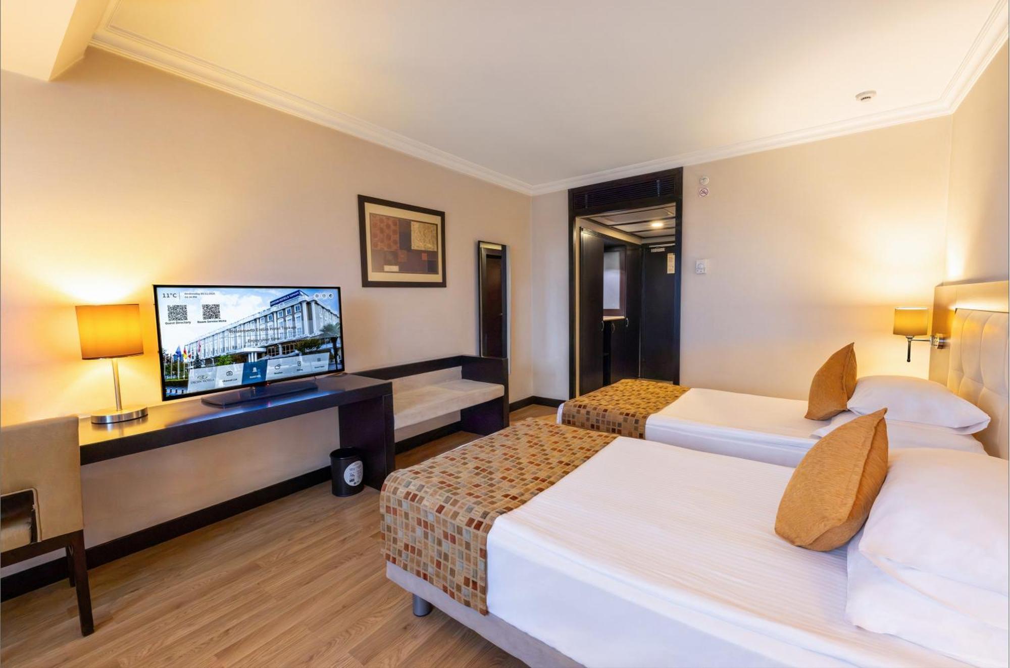 Deluxe Twin Room City View,1729988882:JPEG