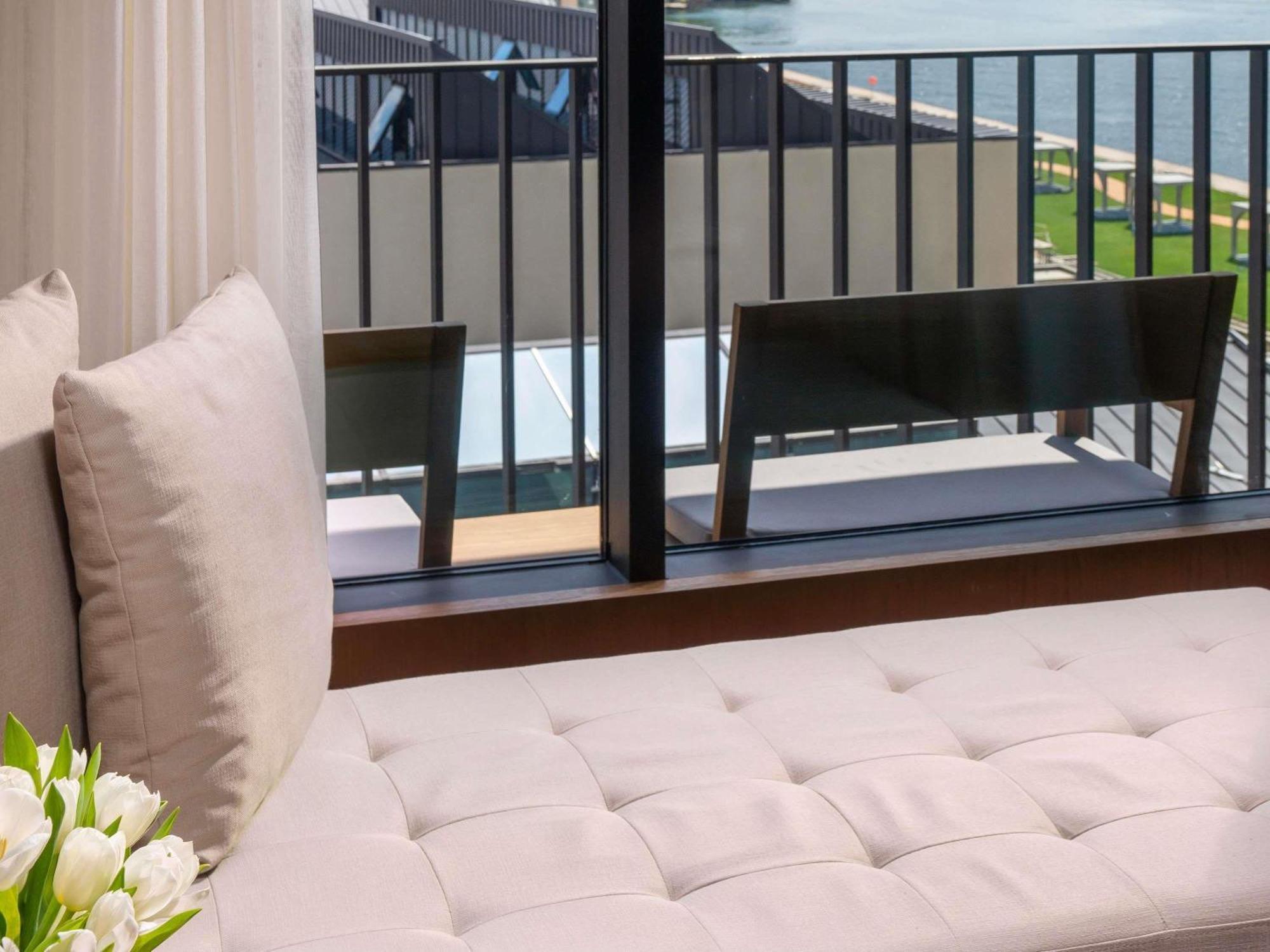 One-Bedroom Premium Suite with Sea View and Balcony - Nickelodeon Play Access