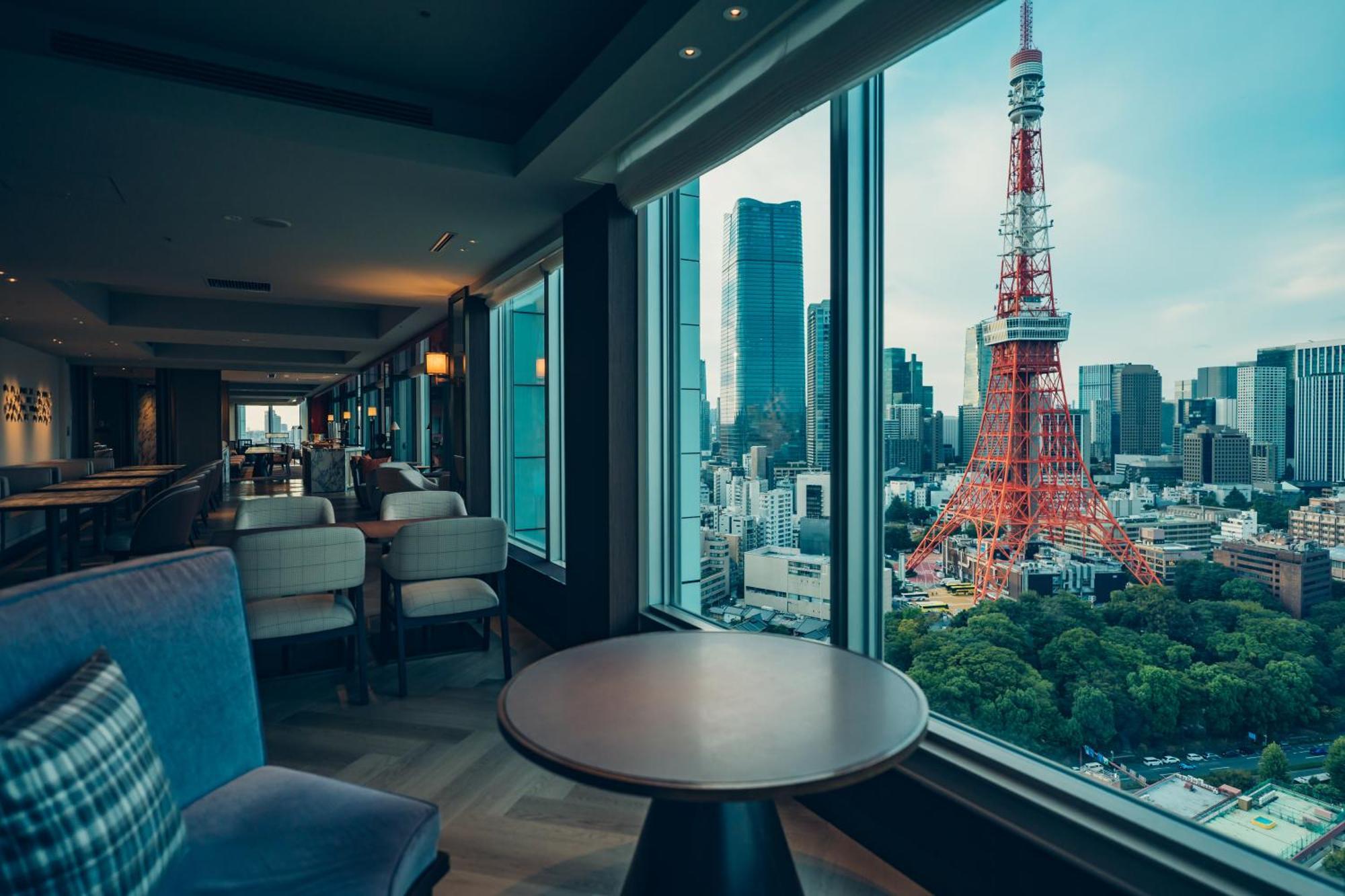 Suite con baño con vistas, no fumadores, acceso al Club Lounge, planta 32 (renovada en octubre de 2025)