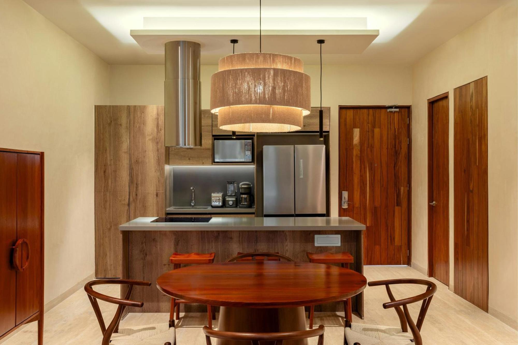 Premium 2 bedroom apartment with 1 bathroom & plunge pool