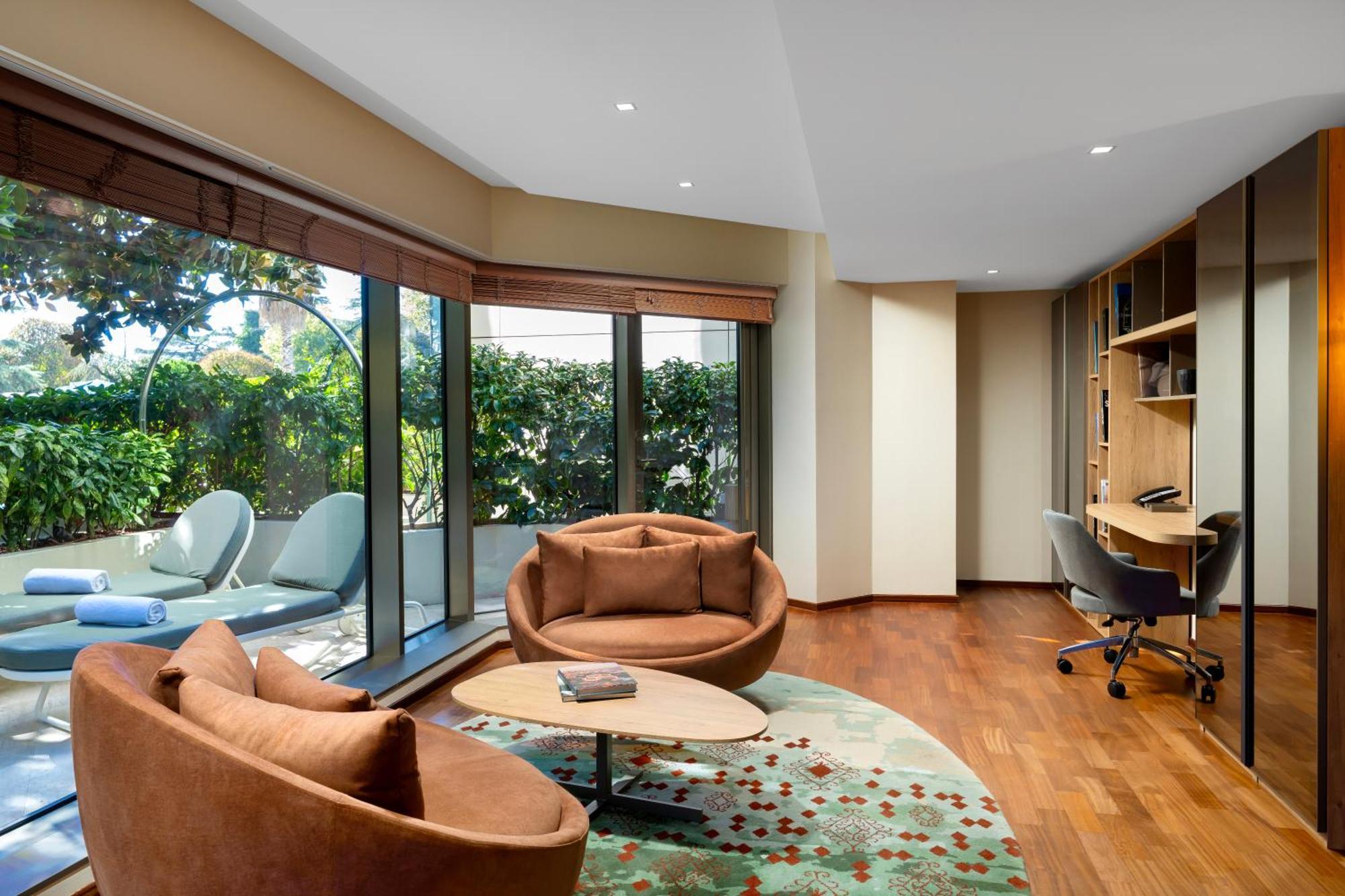 Suite Familiar Deluxe al lado de la piscina